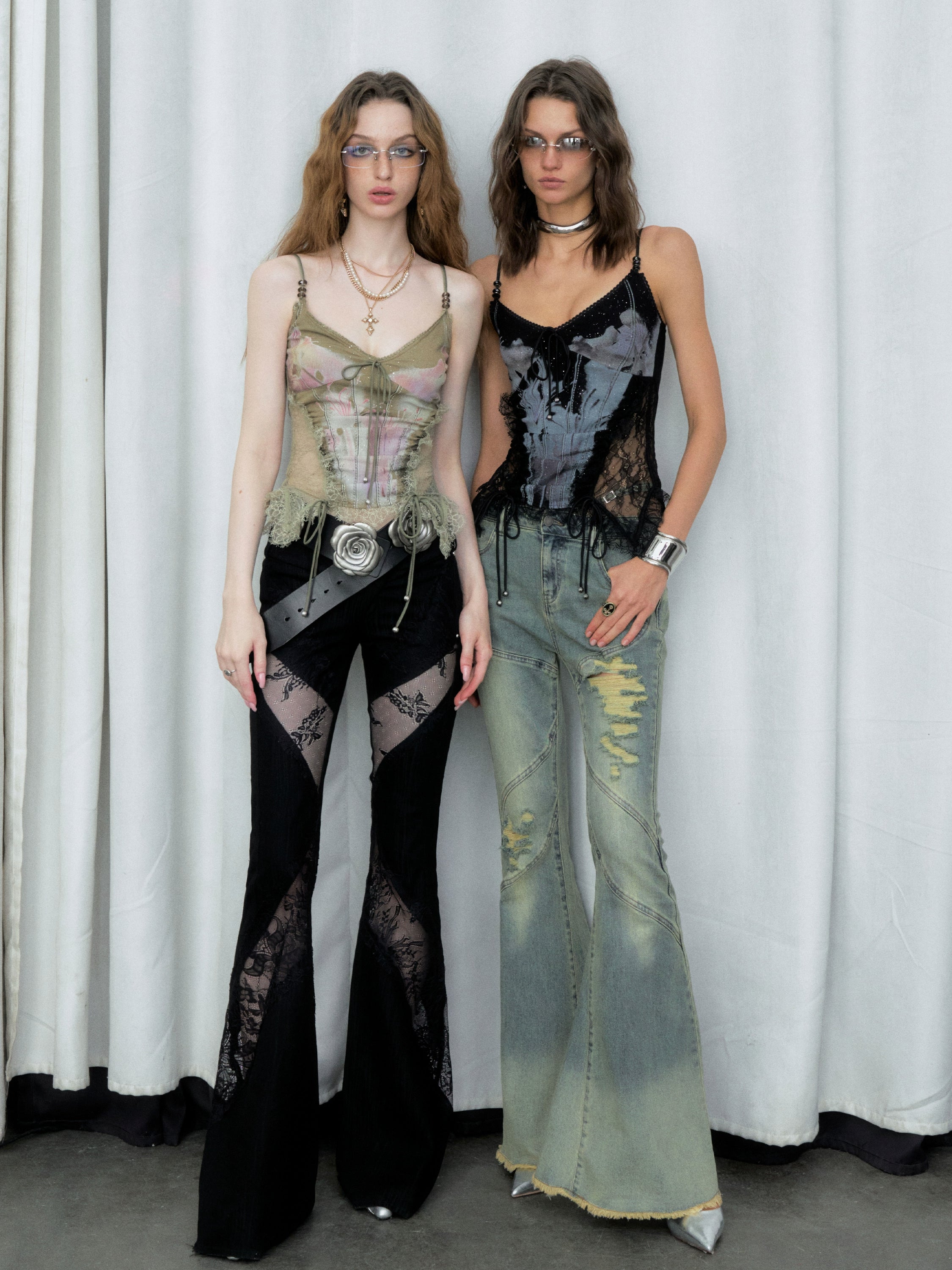 De la camisole de corset en dentelle akiva