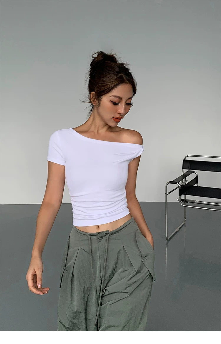 Skyline Tilt One-Shoulder Crop Tee