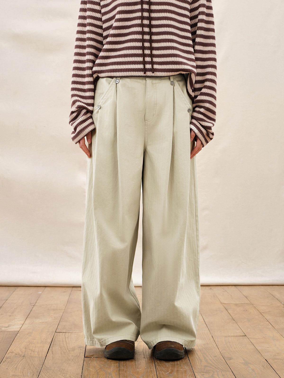Ivory Wide Leg Pleated Pants