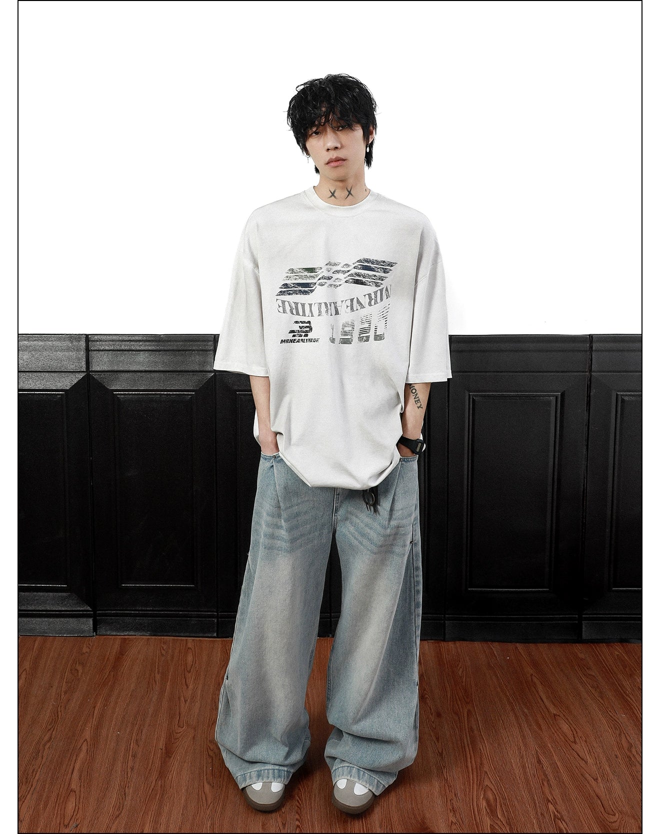 Gridline Drift Graphic Oversized Tee