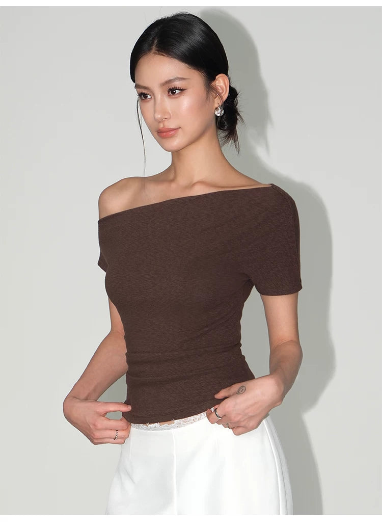 Slope One-Shoulder Tee
