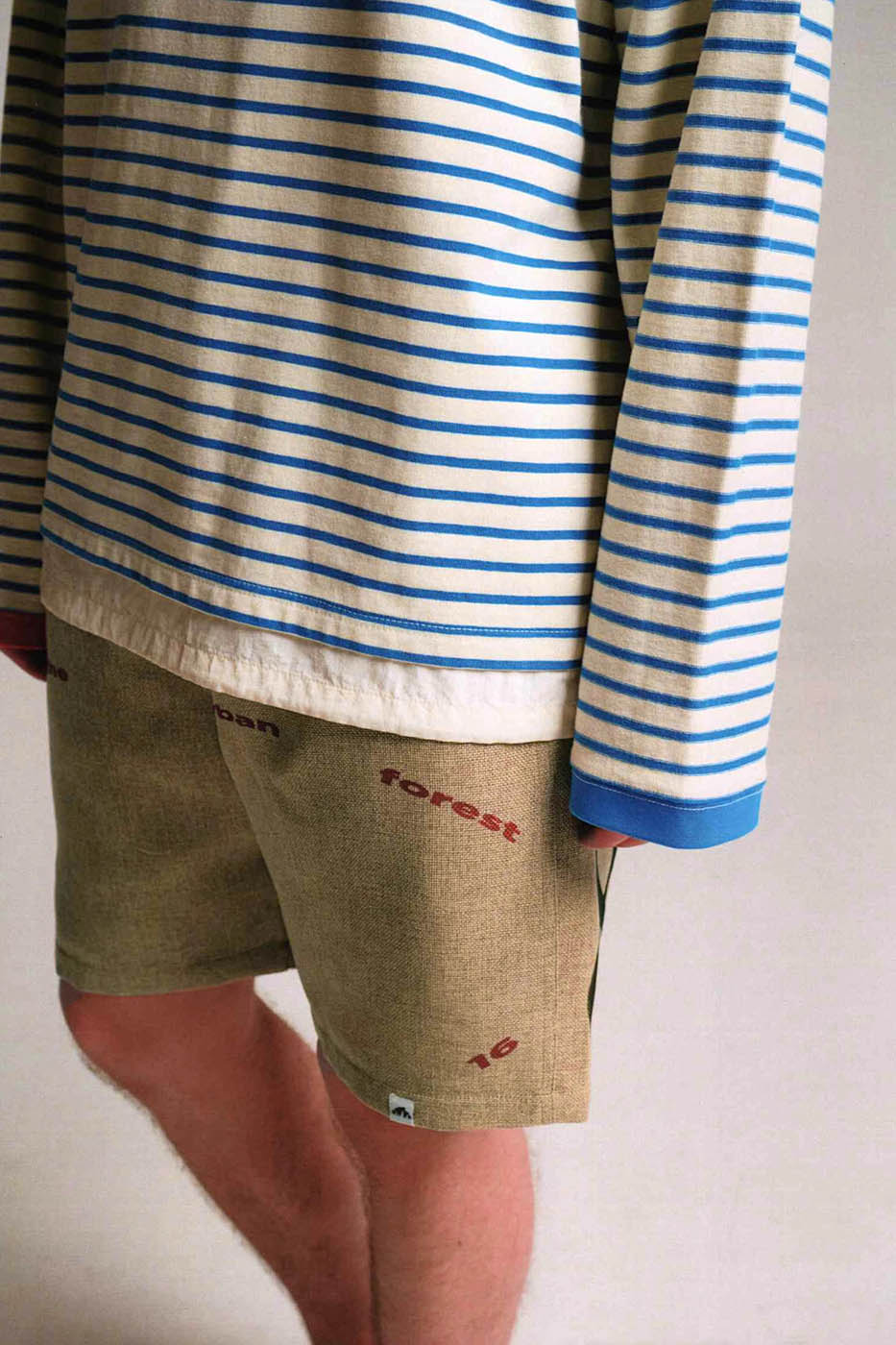 Shorts de texte forestier urbain