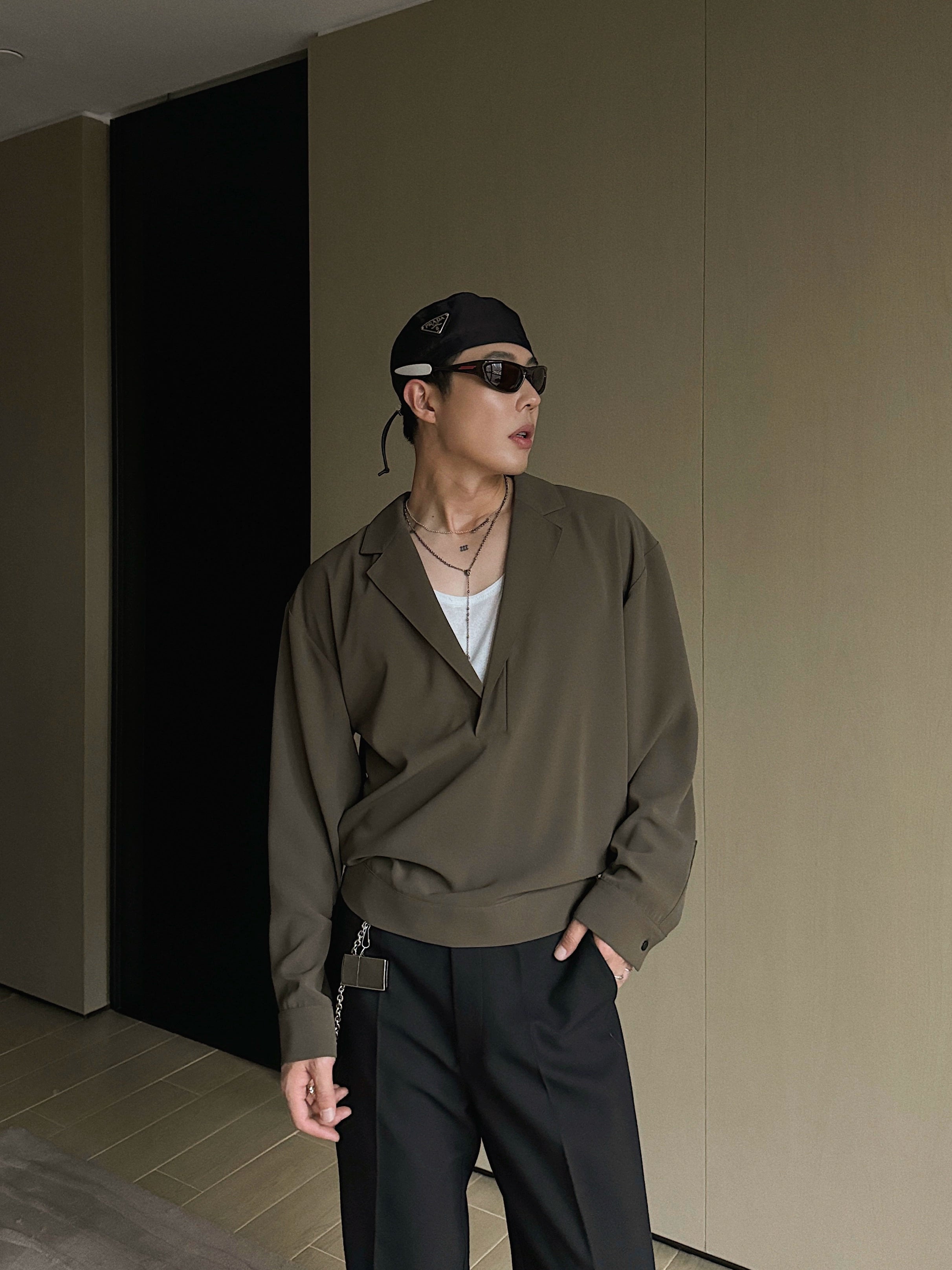 Black Cotton Knee-Length Casual Cargo Shorts