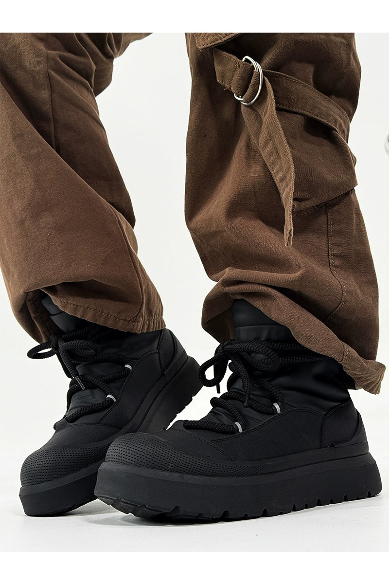 Black Winter Boots with Chunky Soles and Fleece Lining