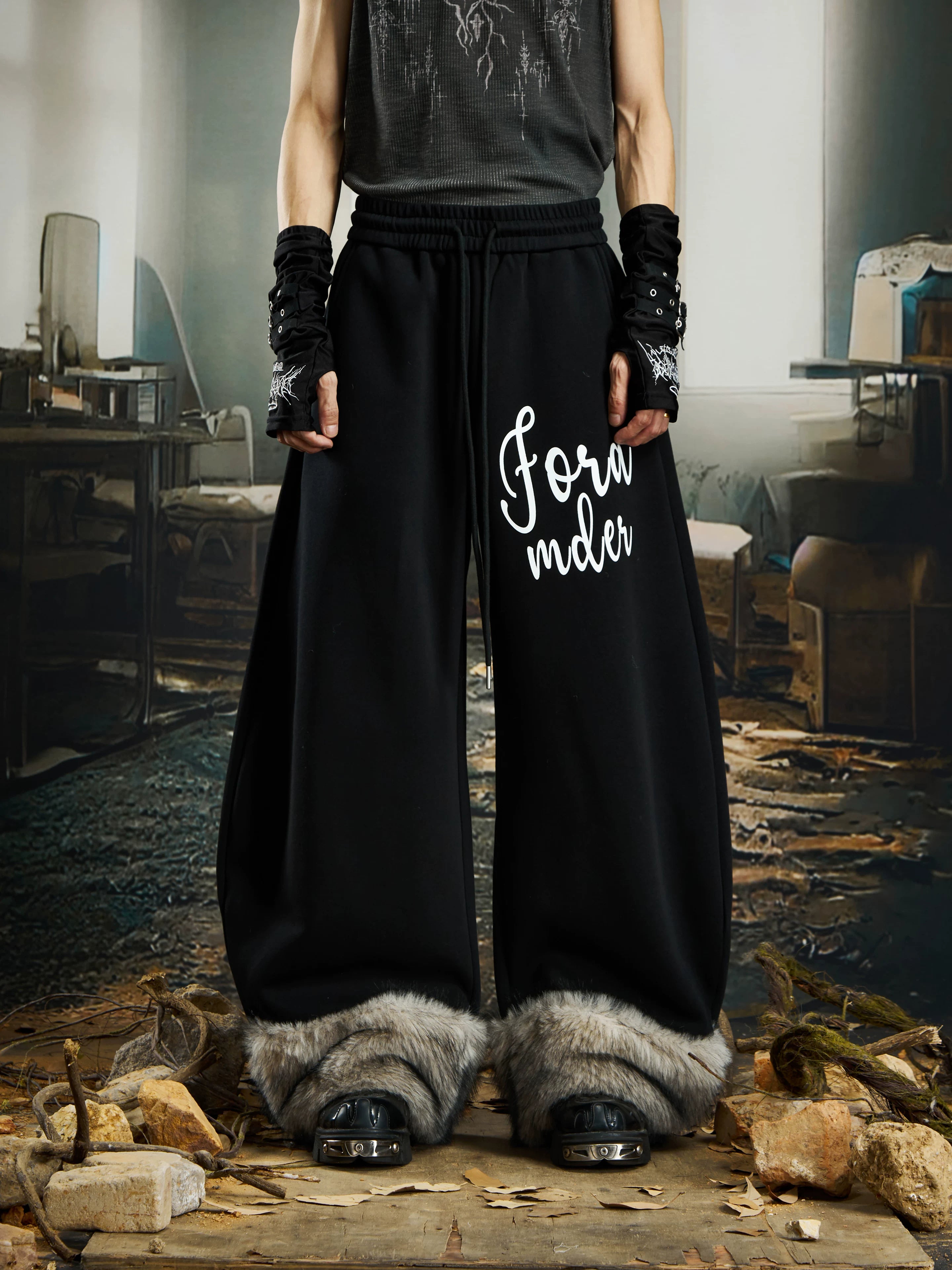Frostbound Script Fleece‑Cuff Lounge Pants