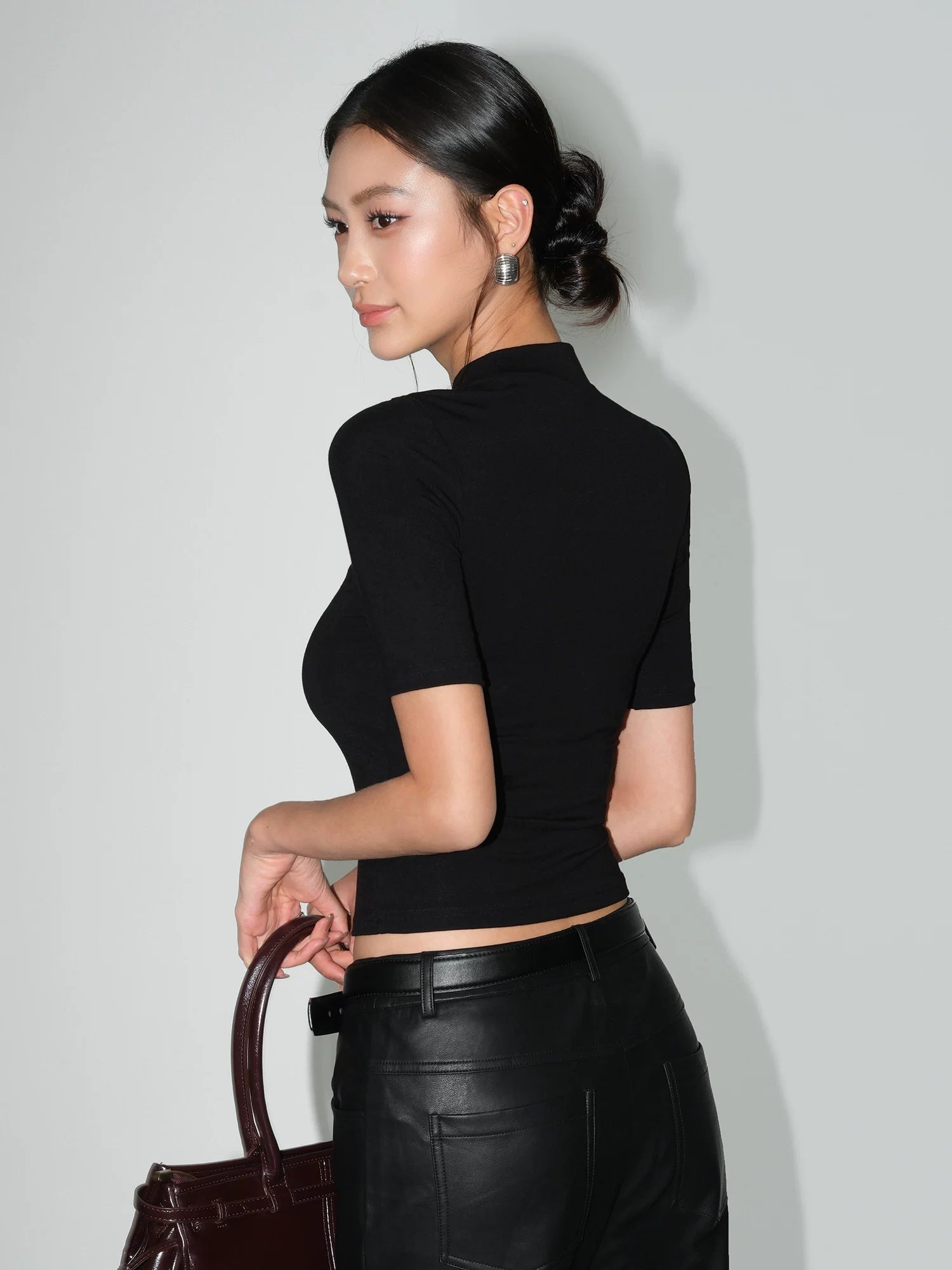 Sculpted Sleek Mock-Neck Knit Tees
