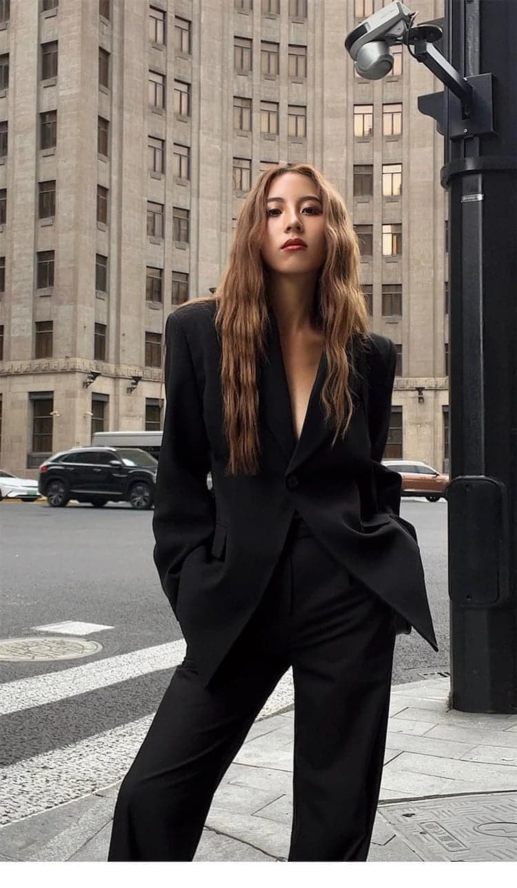 Black Designer Blazer: Slimming And Casual, Fall Collection - chiclara