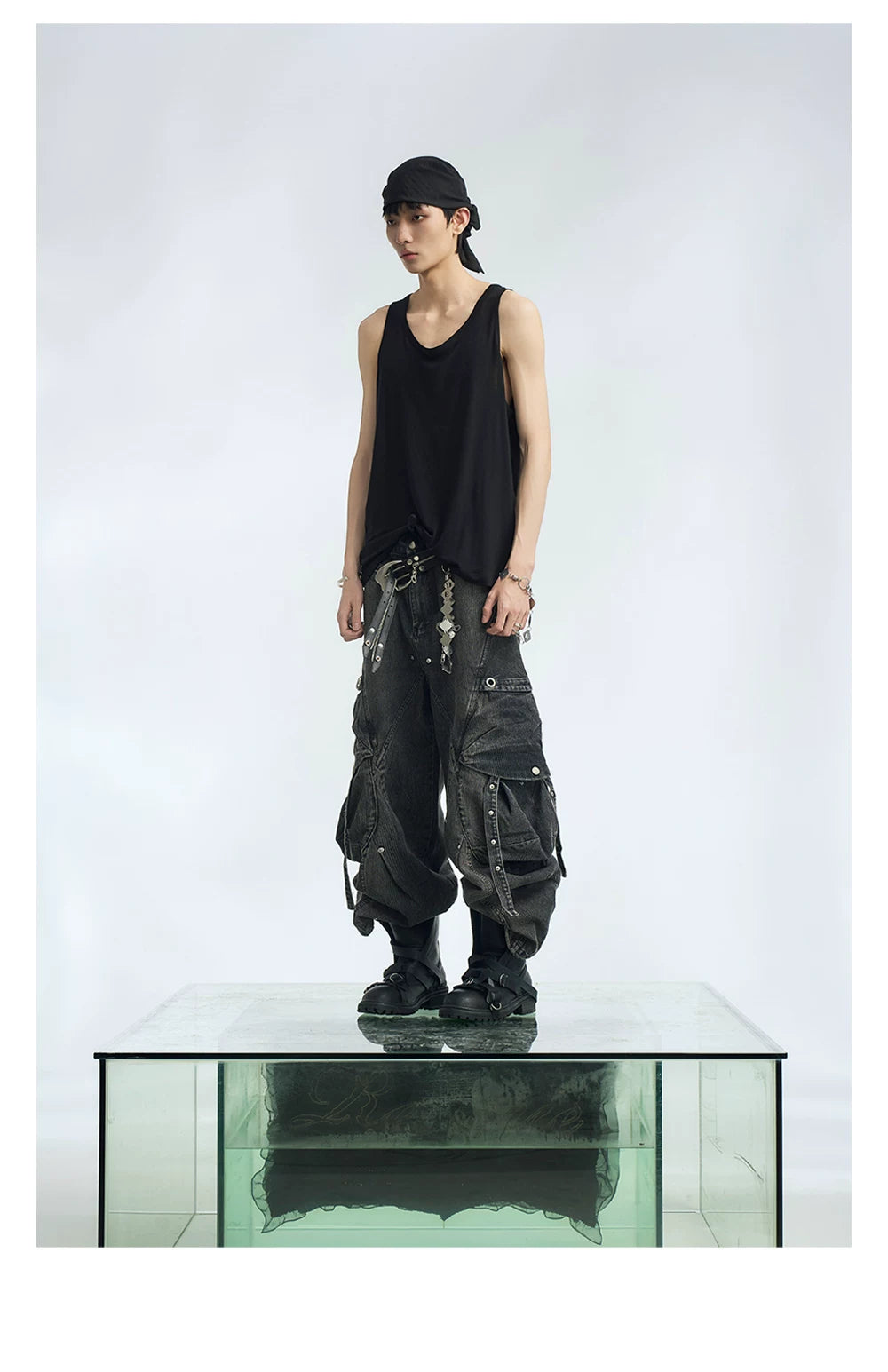 Layered Pocket Barrel Leg Jeans