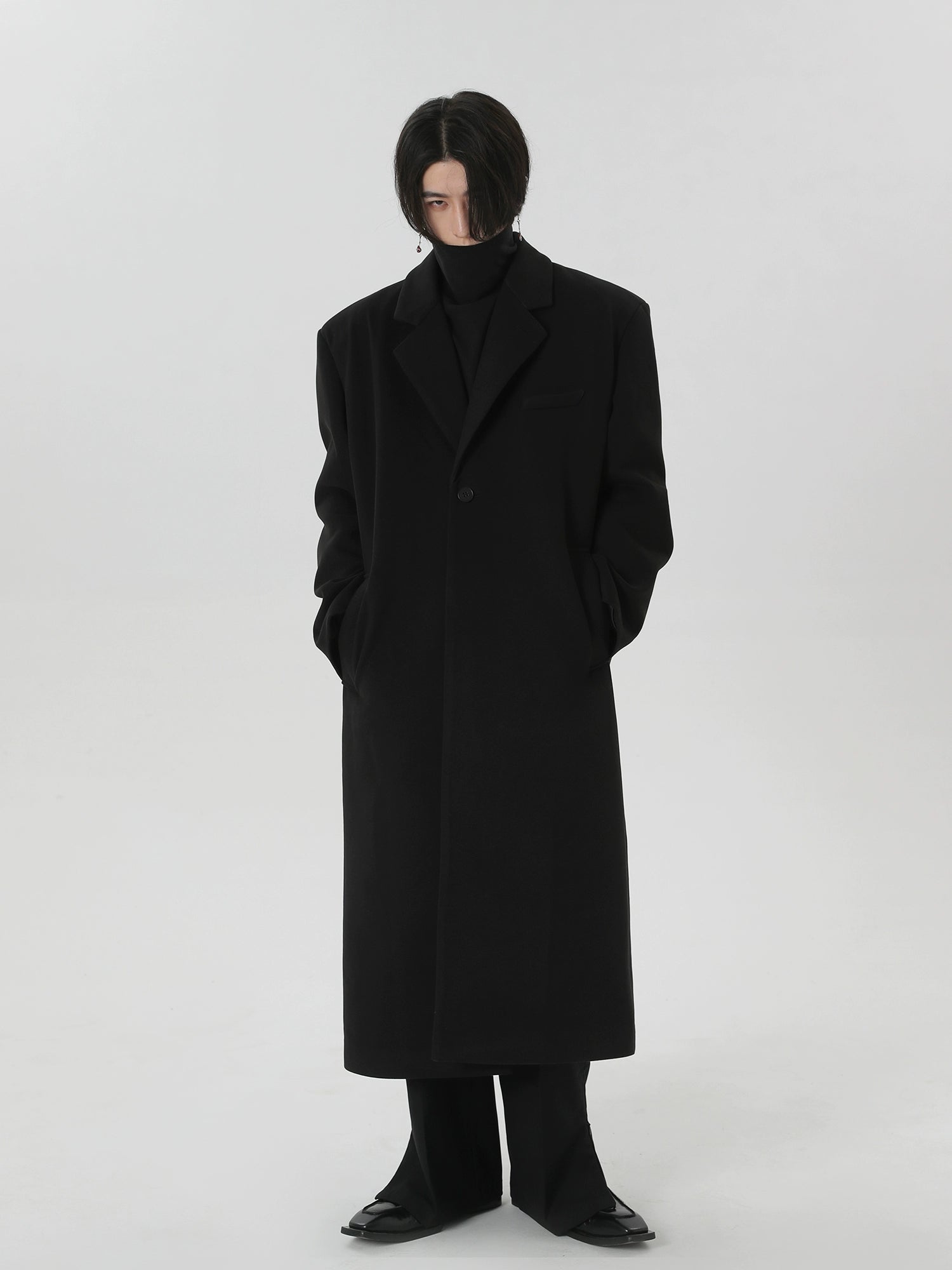 Single-Breasted Black Long Overcoat