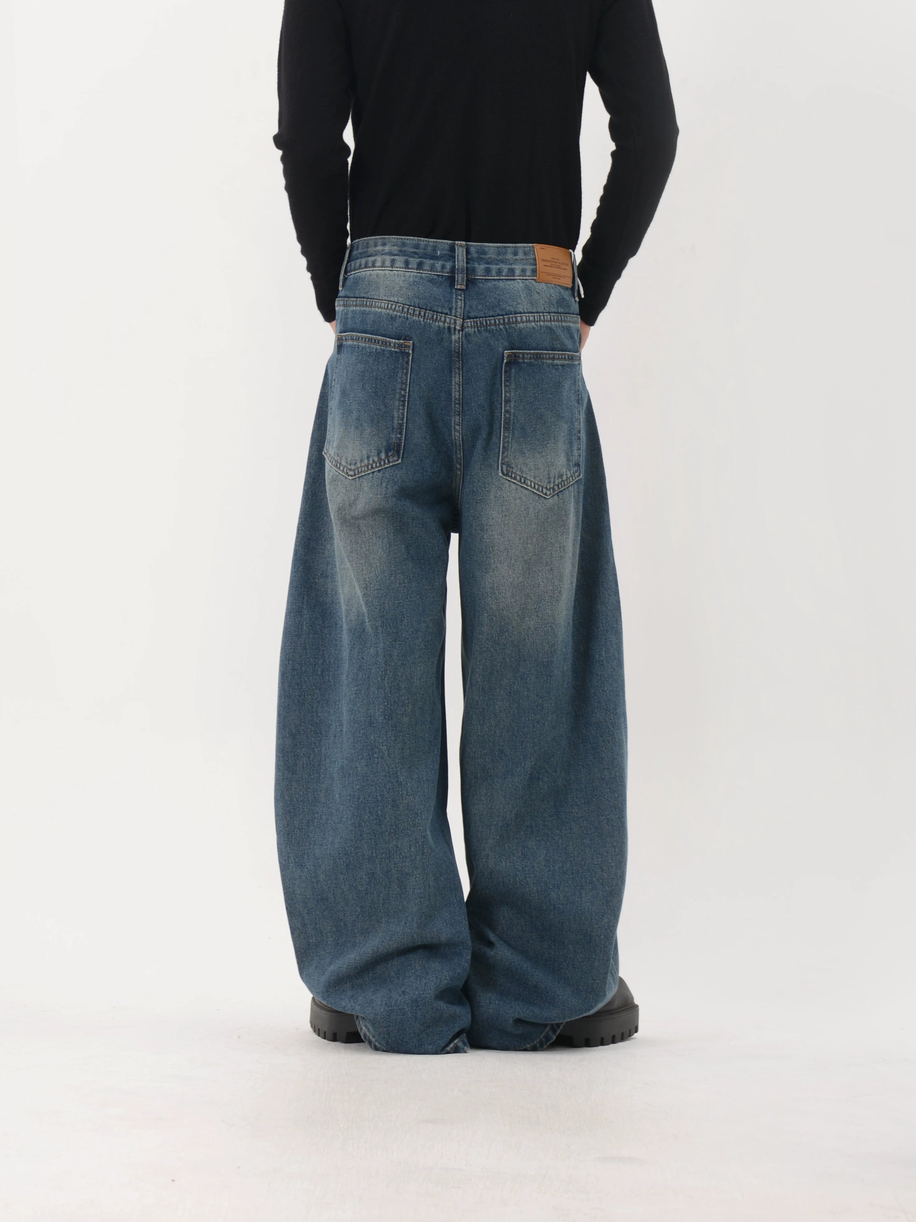 Tidal Arc Paneled Wide Jeans