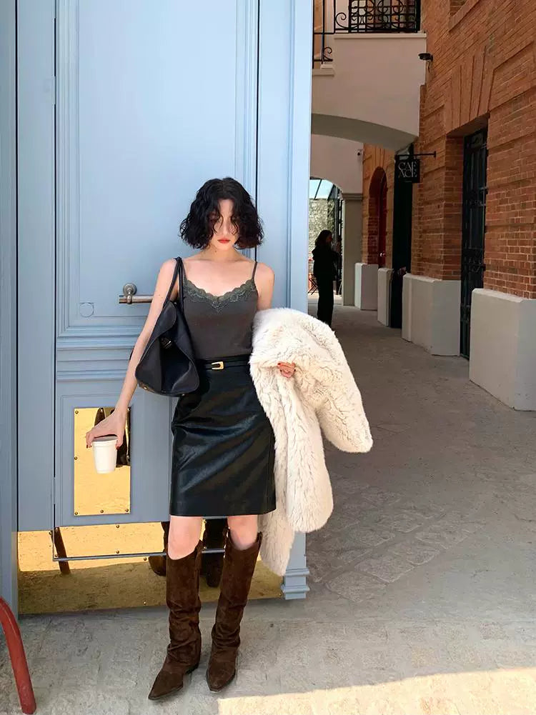 Semi-Saccharide Lace Trim Cami Top