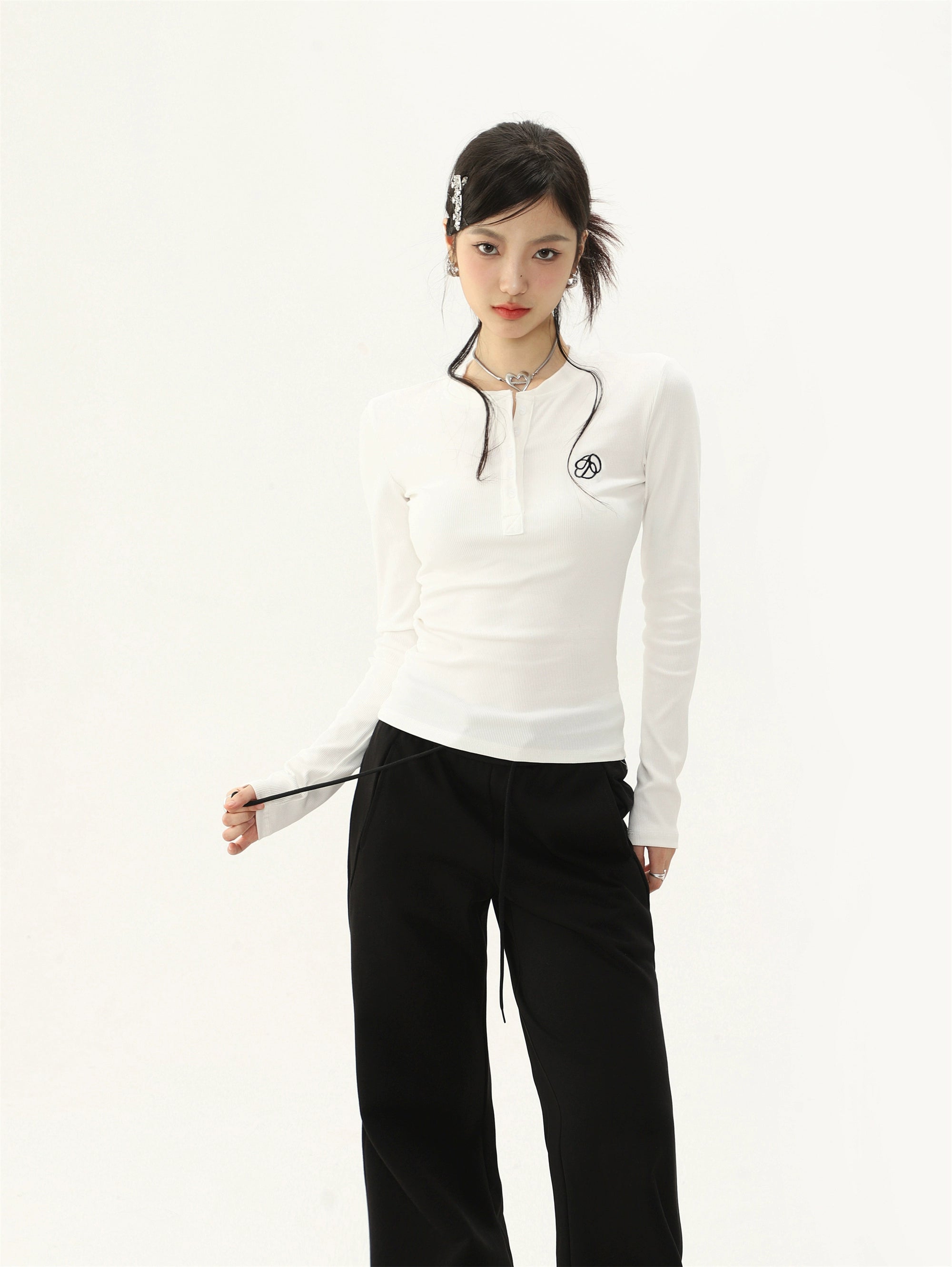 버튼 하프 오픈 칼라 레귤러 숄더 베이스 티셔츠