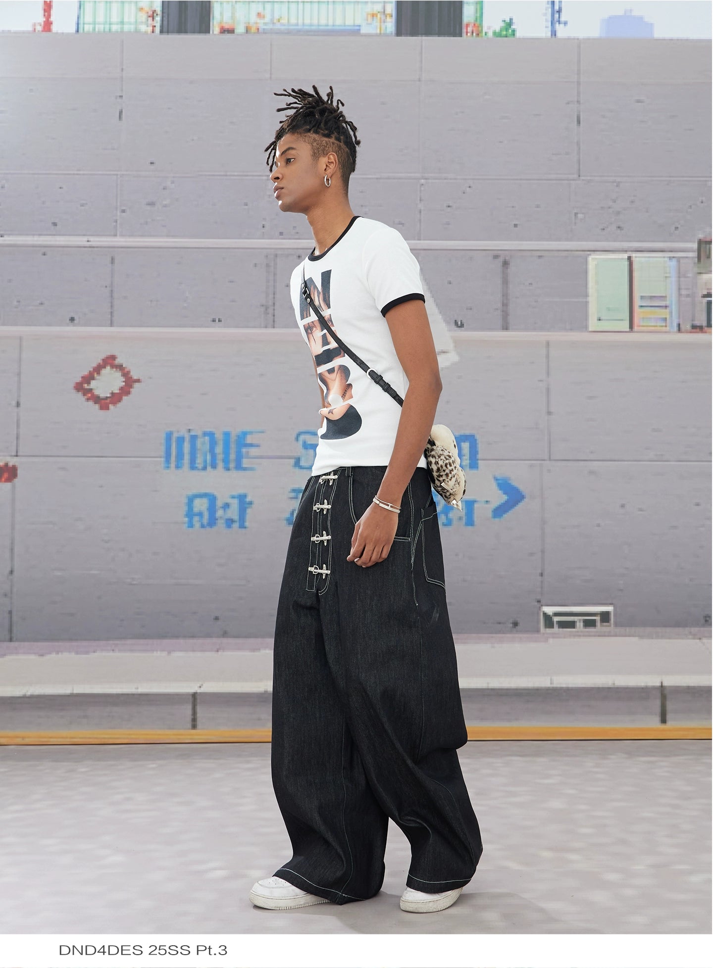 Wide Leg Hook Closure Jeans