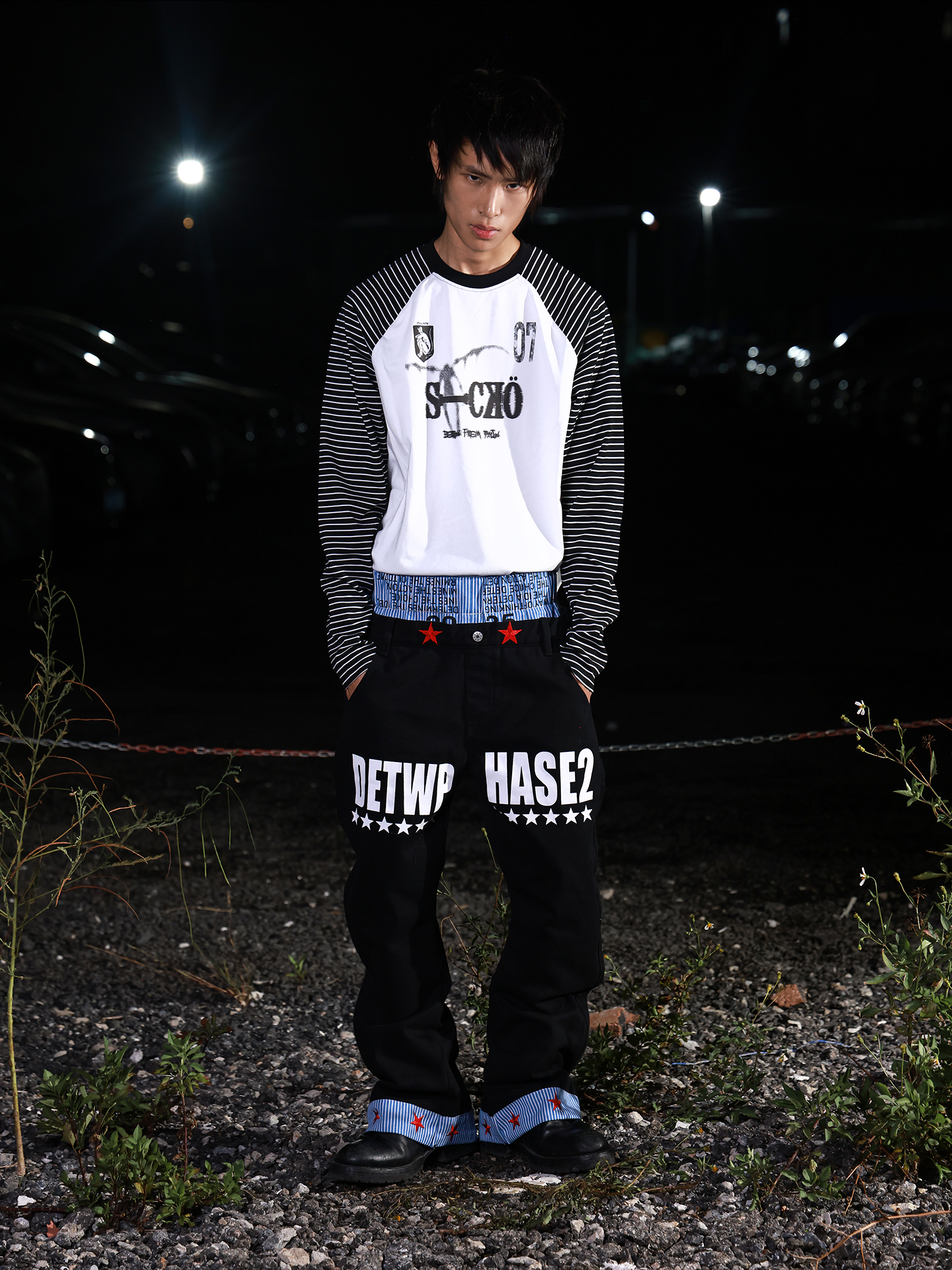 Star Cuff Wide Jeans