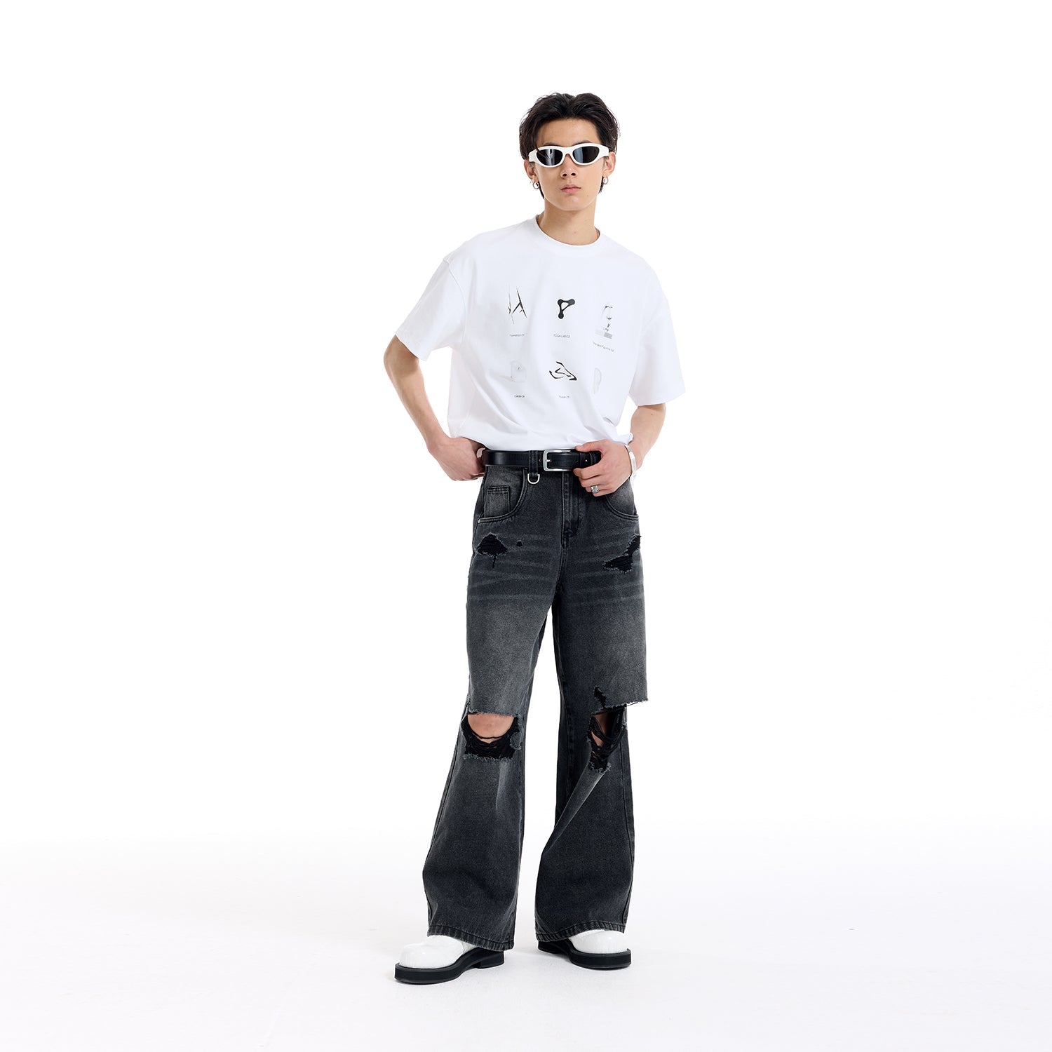 Model Graphic Casual Tee - chiclara