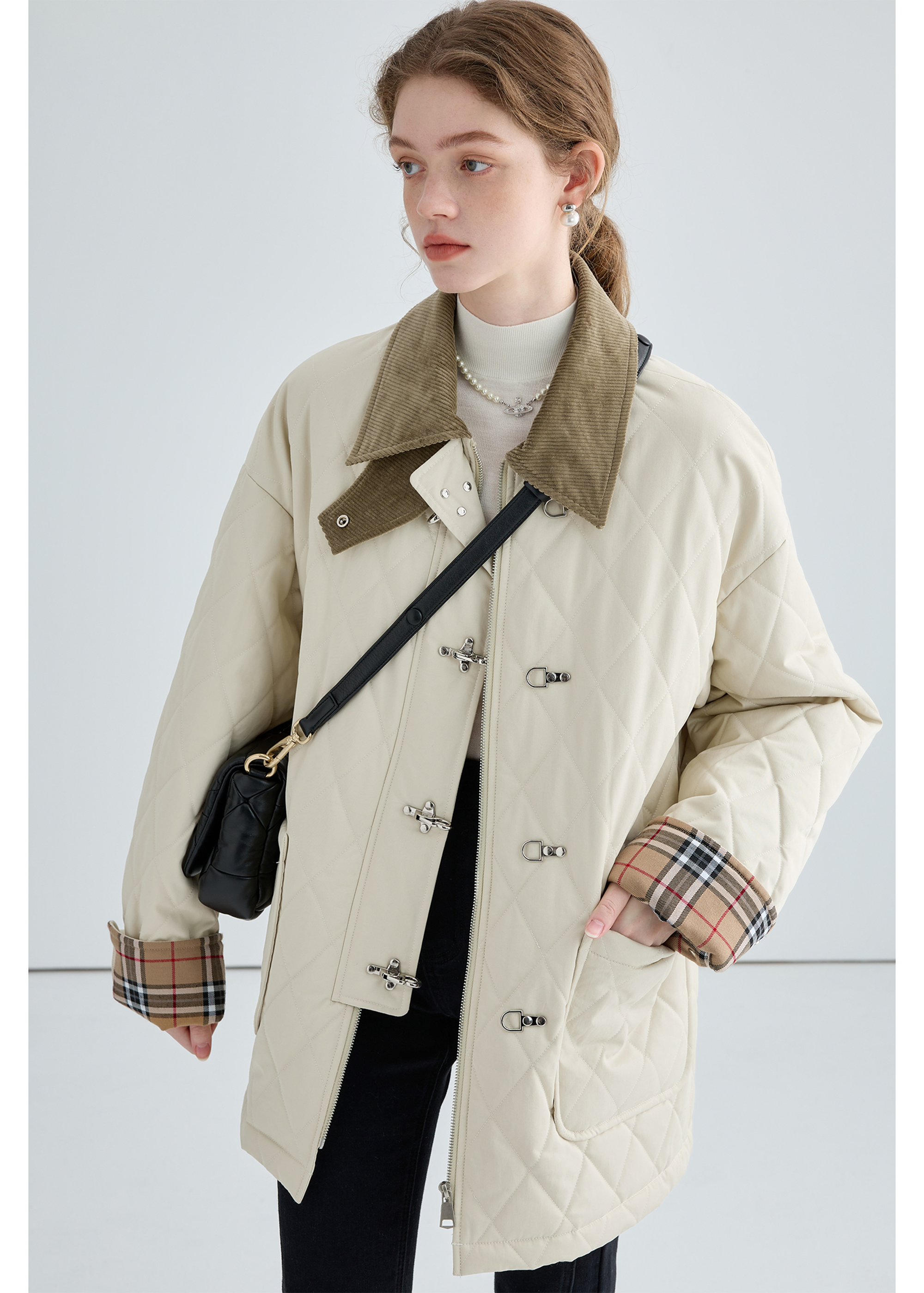 Quilted Cotton Jacket With Unique Buckle - chiclara