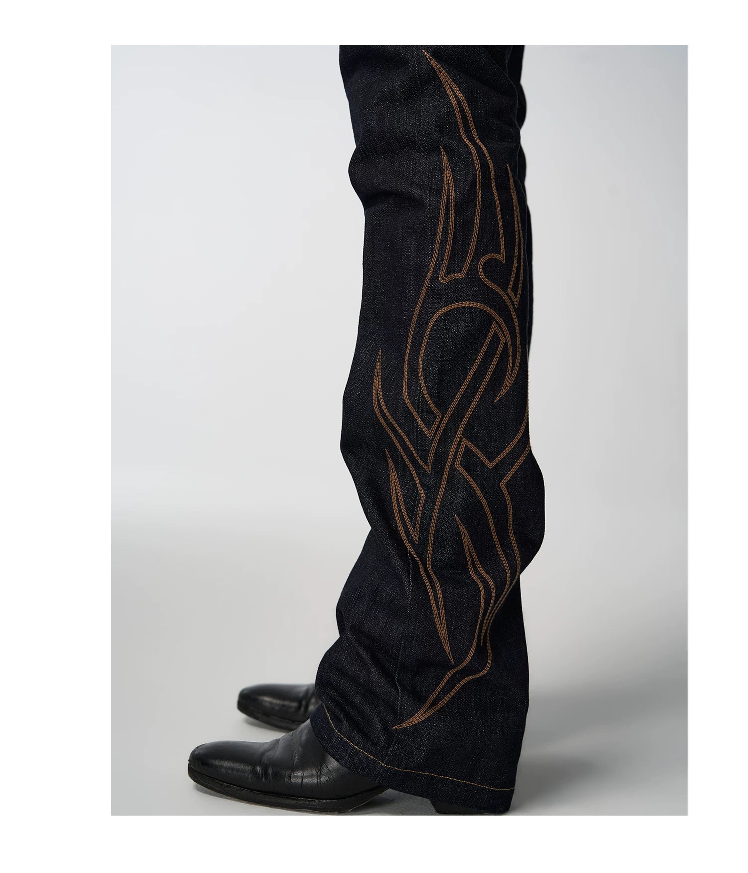 Totem Chain Embroidered Slim Flare Jeans