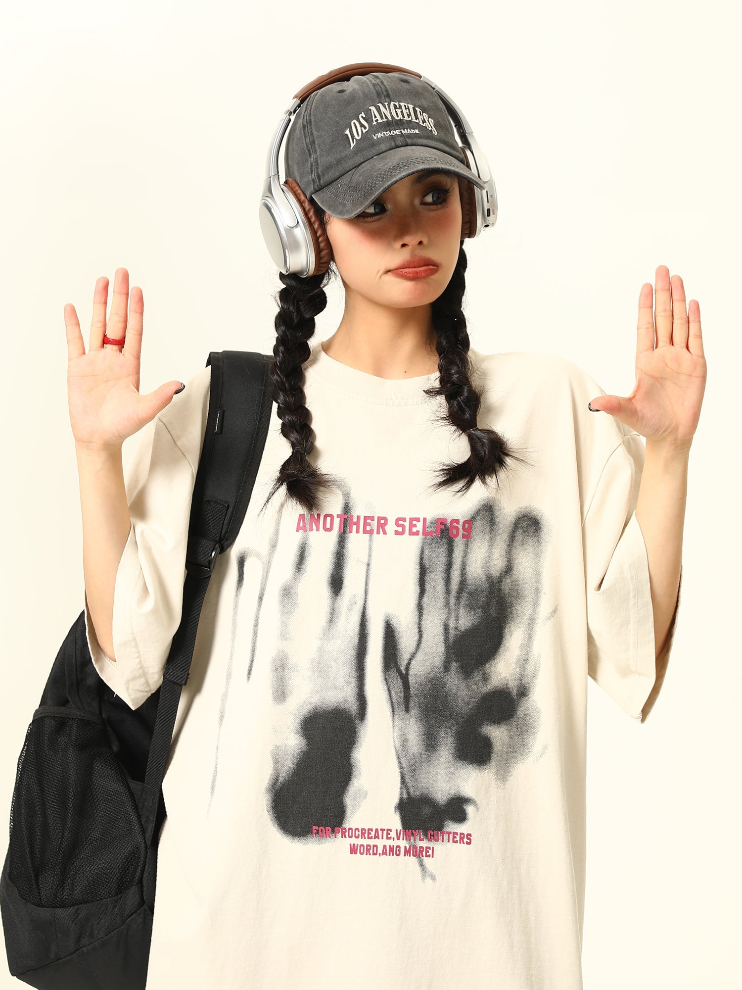 Tee gráfico de selfie de estampado de sombra