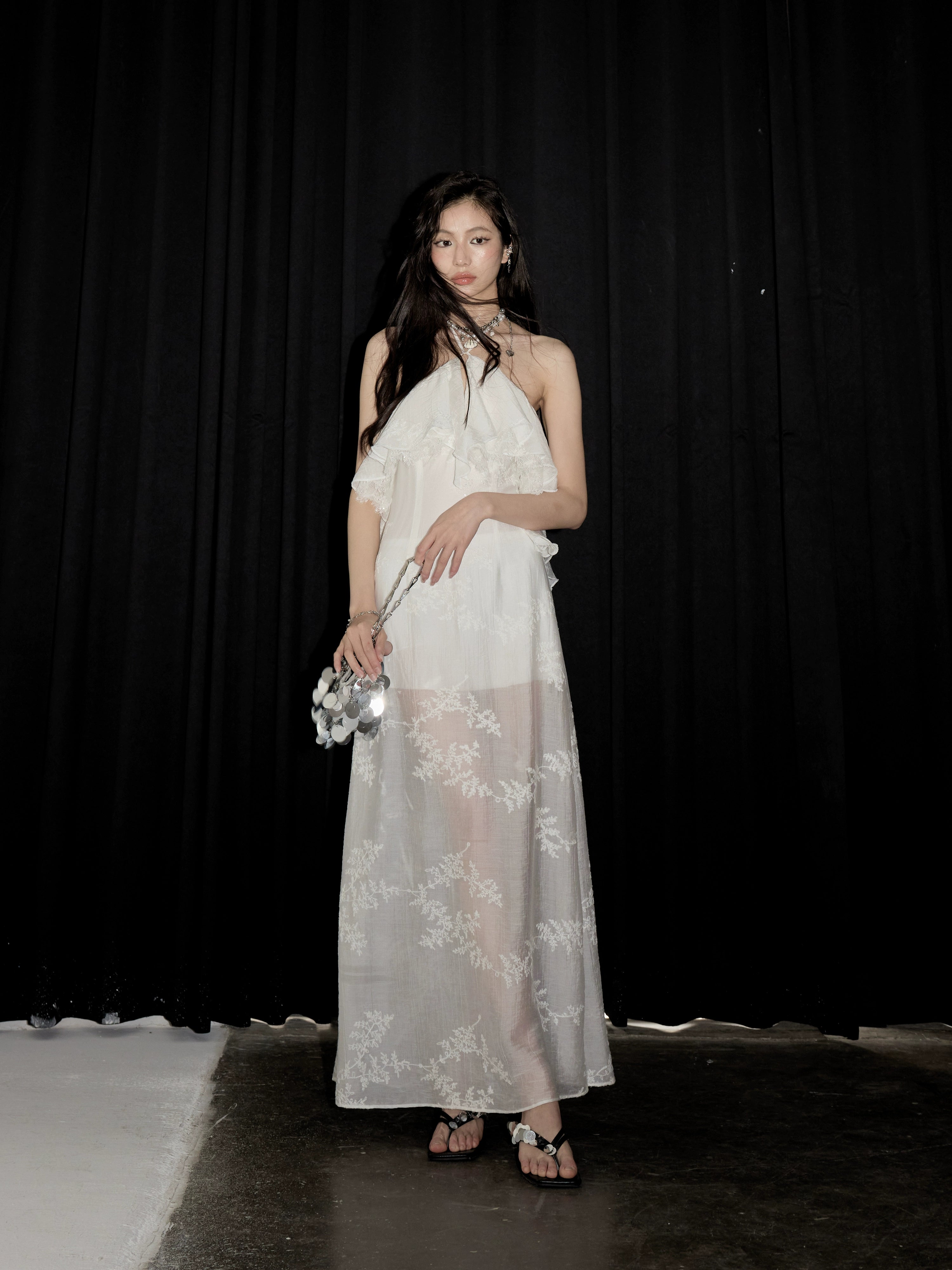 White Lace One-Shoulder Wedding Dress