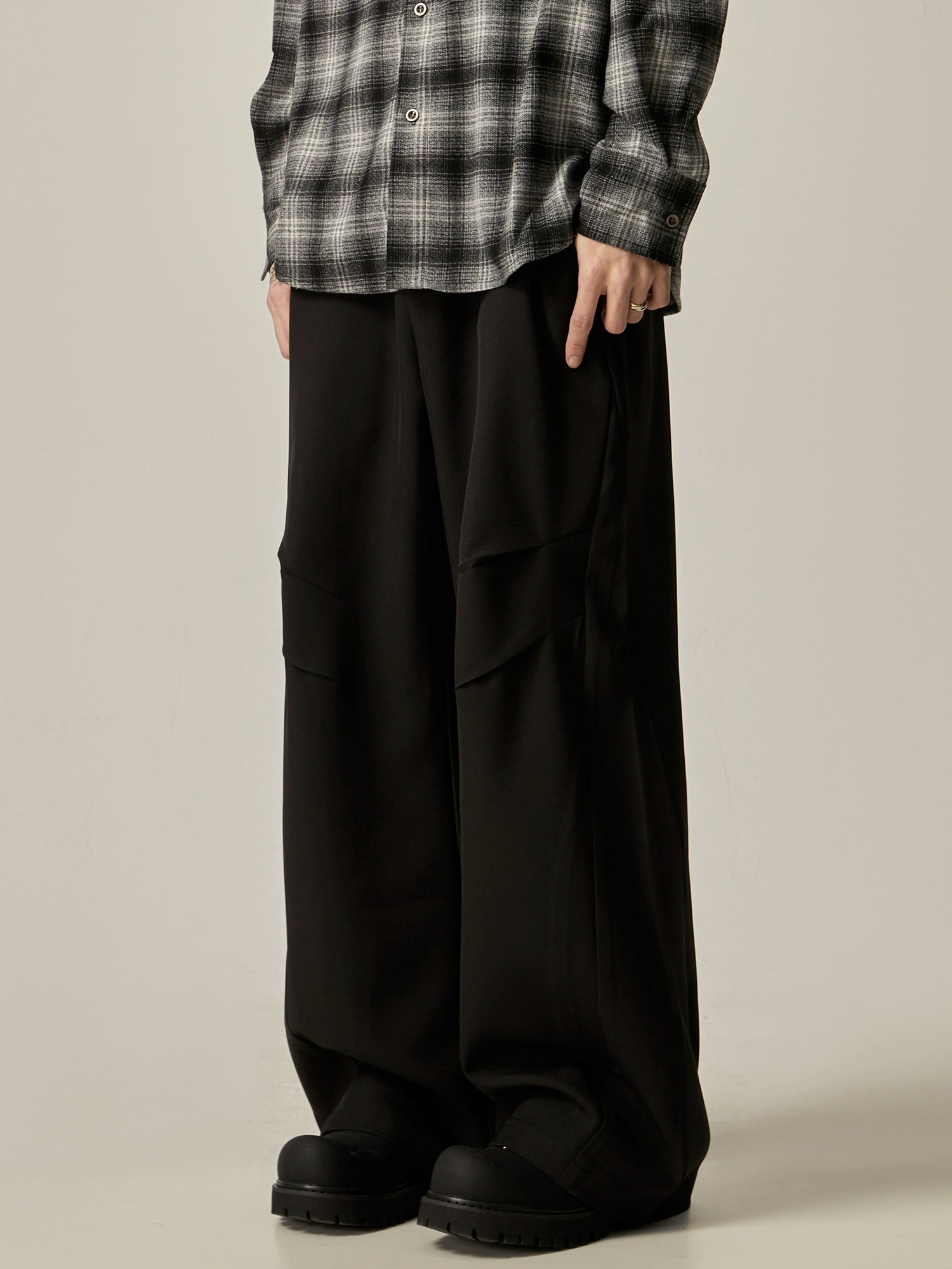 Noir Flow Wide-Leg Trousers