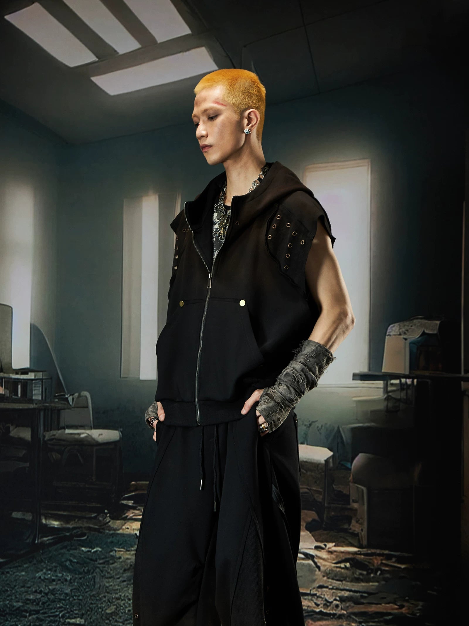 Ruinforge Grommet Hooded Vest