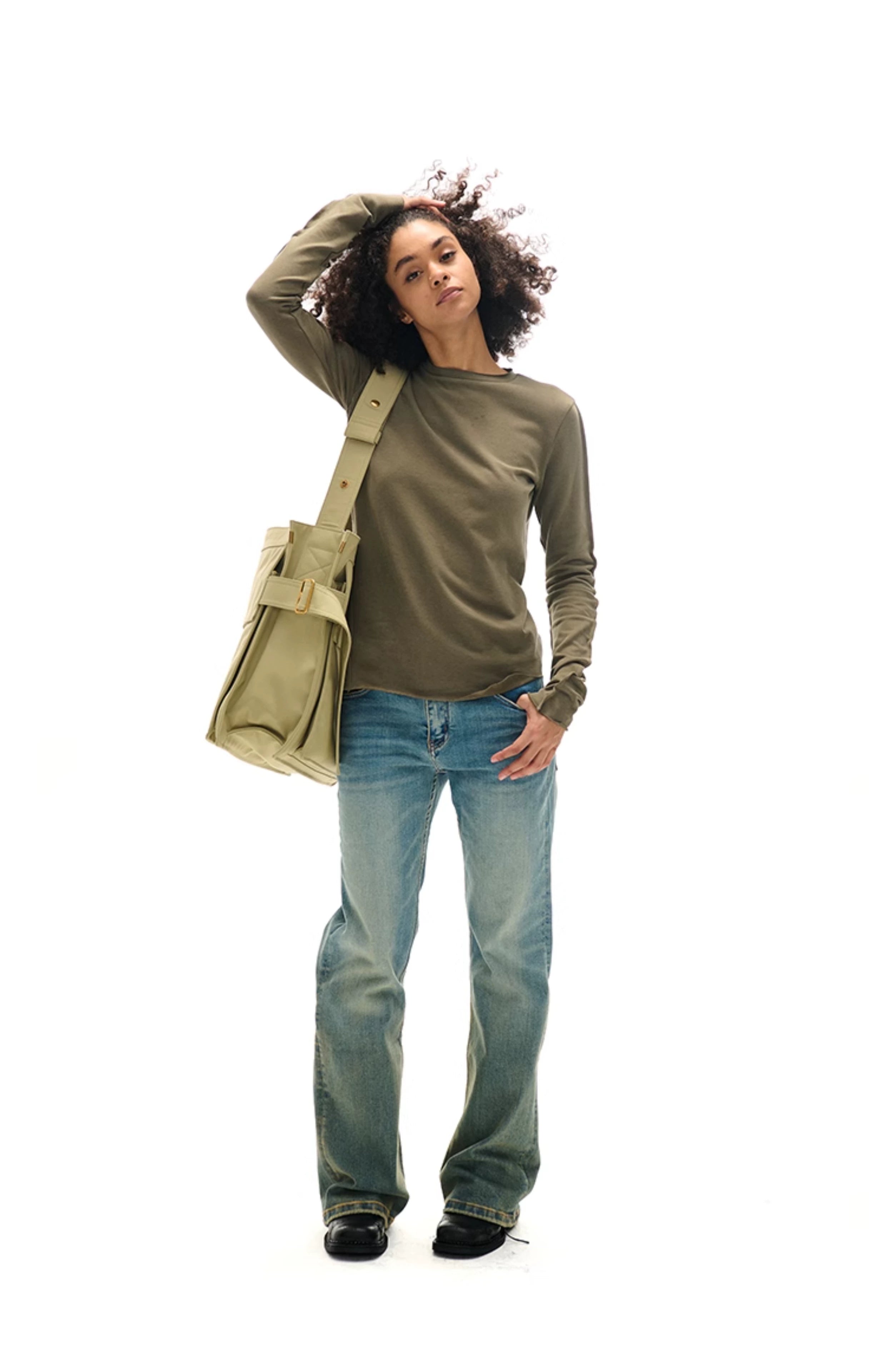 Camiseta de manga larga de ajuste delgado de cuello redondo