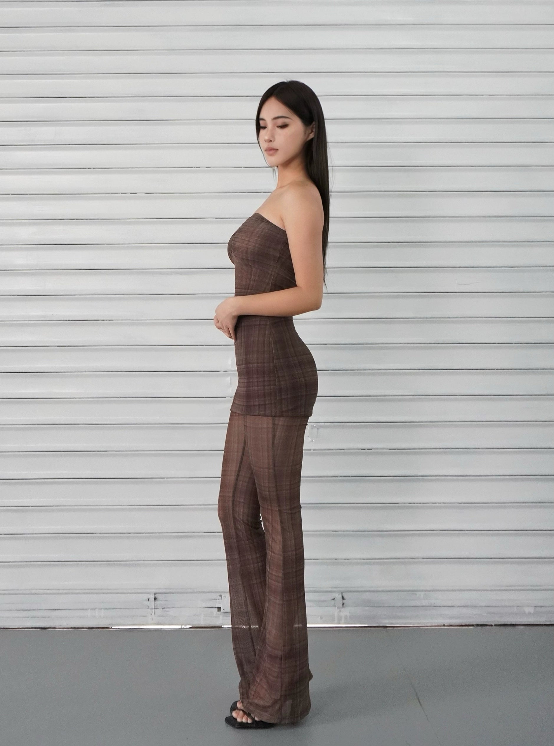 Dunkelbraune karierte Bustier -Kleiderhose