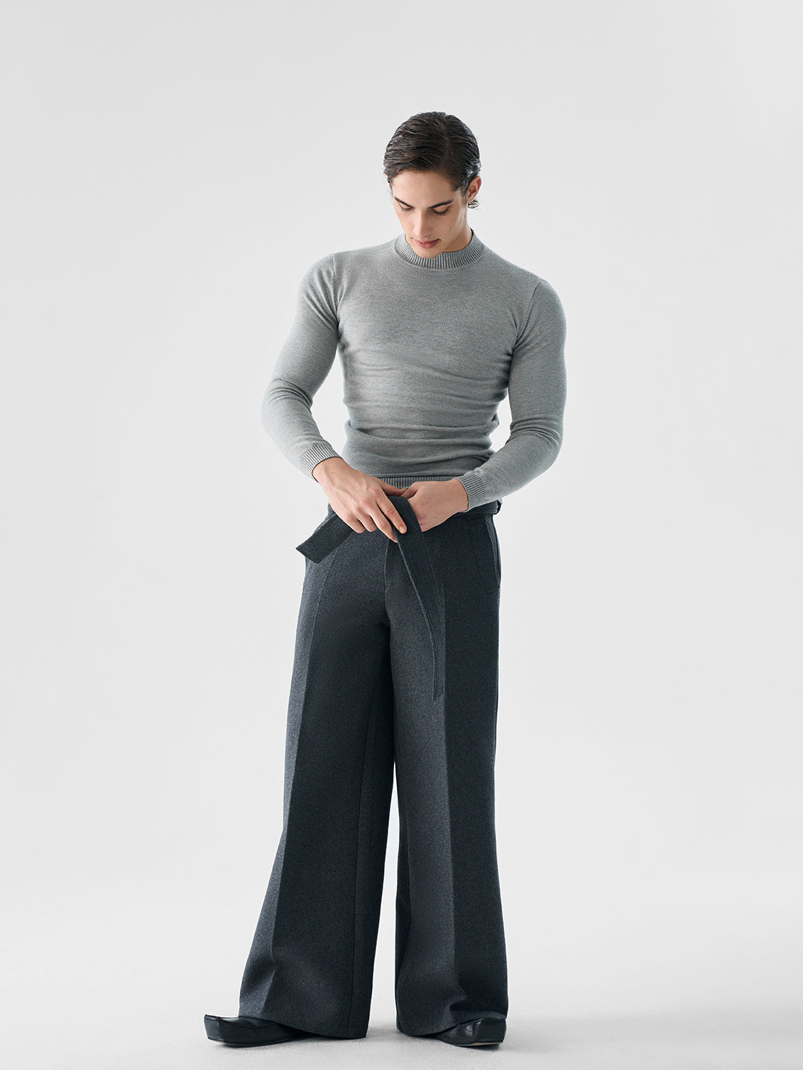 Half High-Neck Slim Fit Knit Sweater