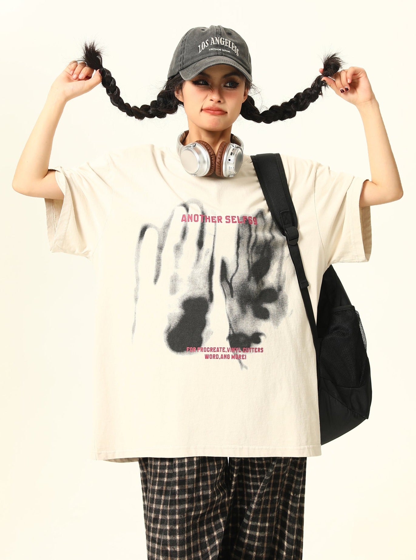 Tee gráfico de selfie de estampado de sombra