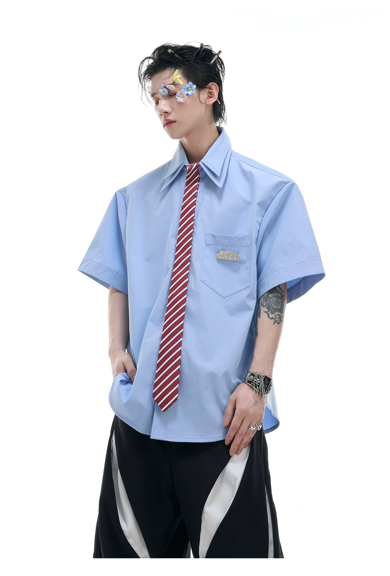 White Short Sleeve Shirt With Tie