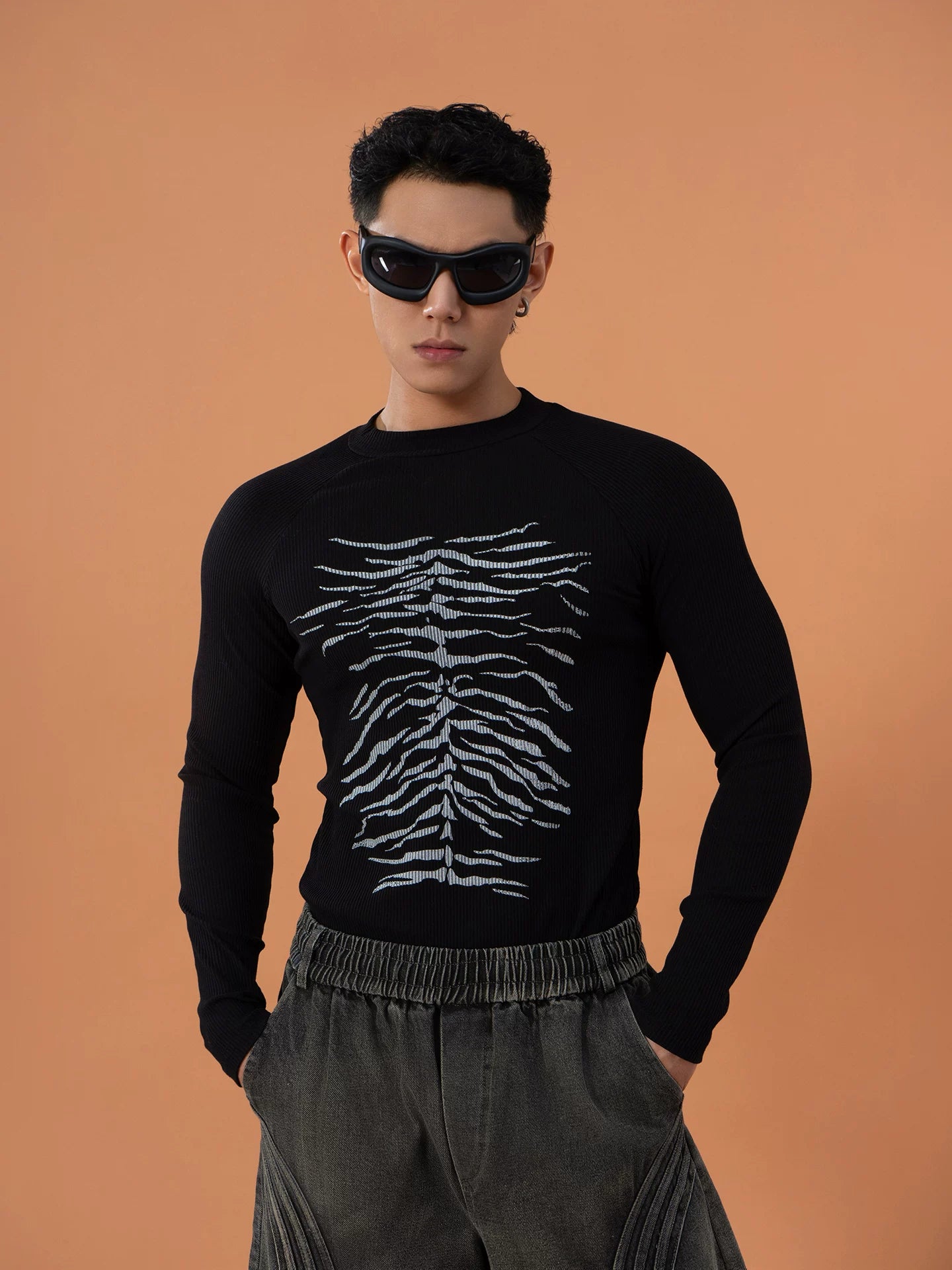 Echo Spine Ribbed Graphic Knit Top