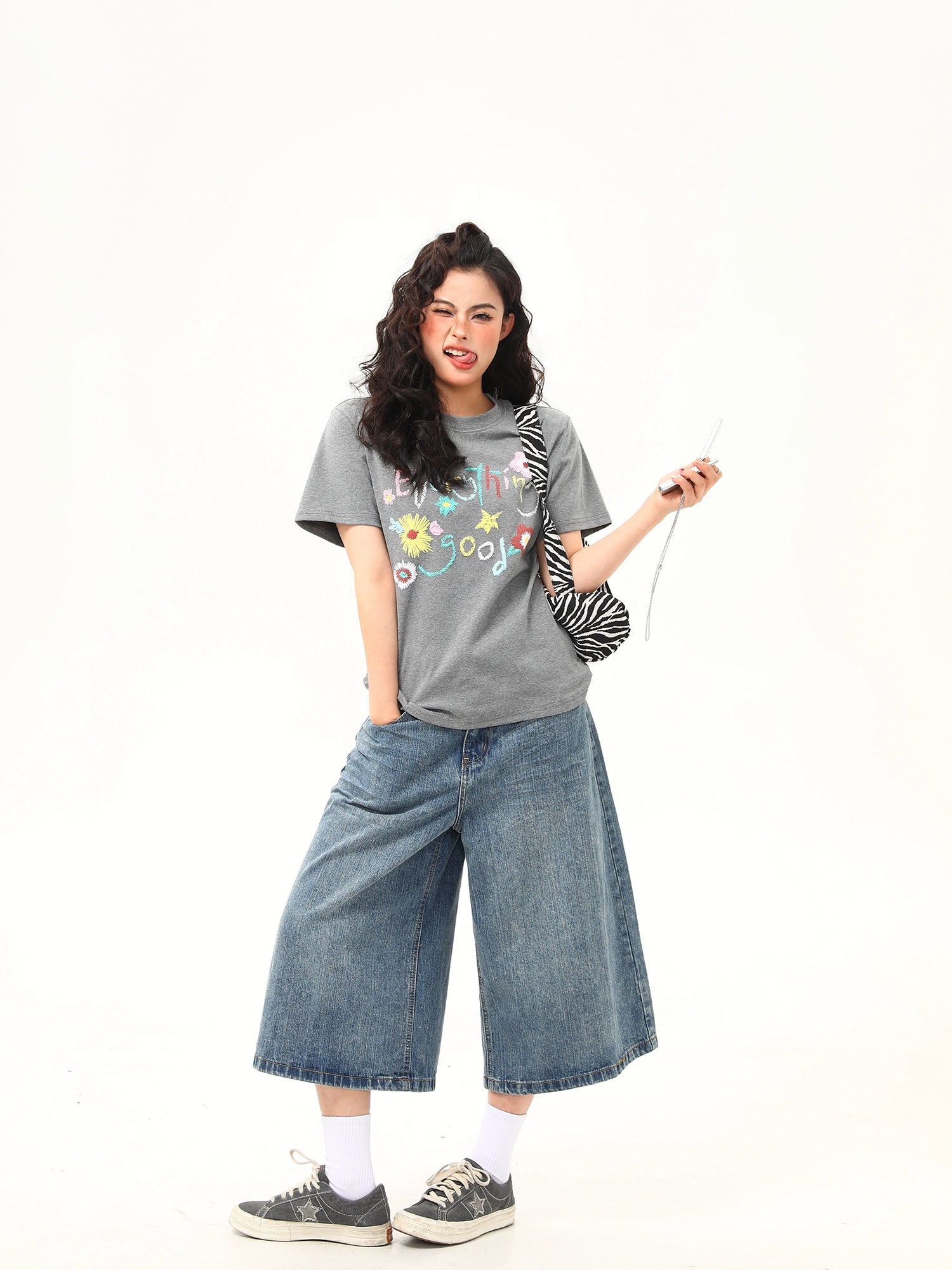 Floral Good Vibes Graphic Tee