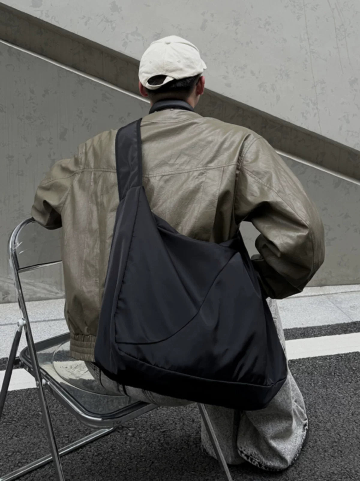 Oversize City Glide Sling