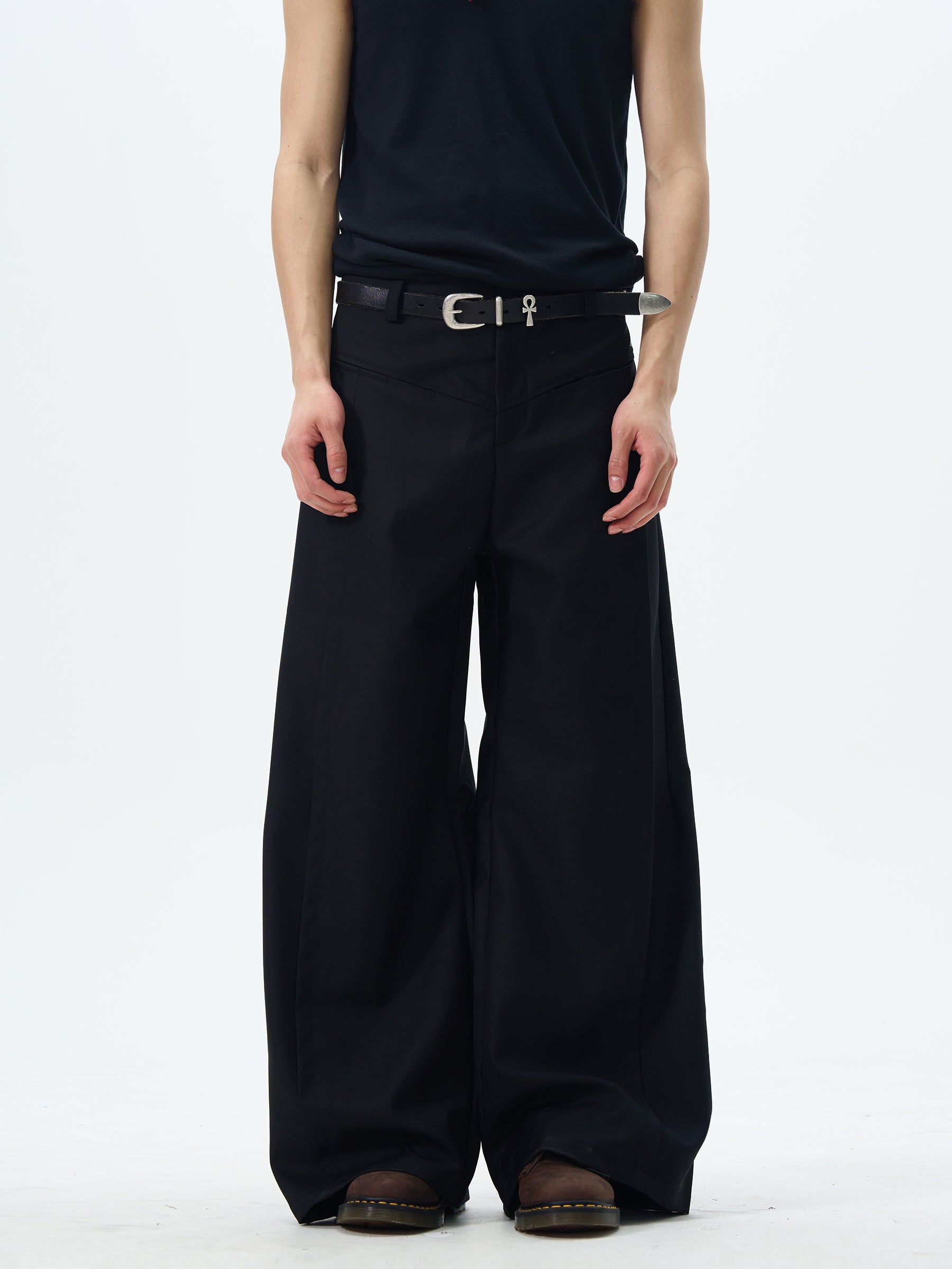 Wide Leg Skater Pants in Black
