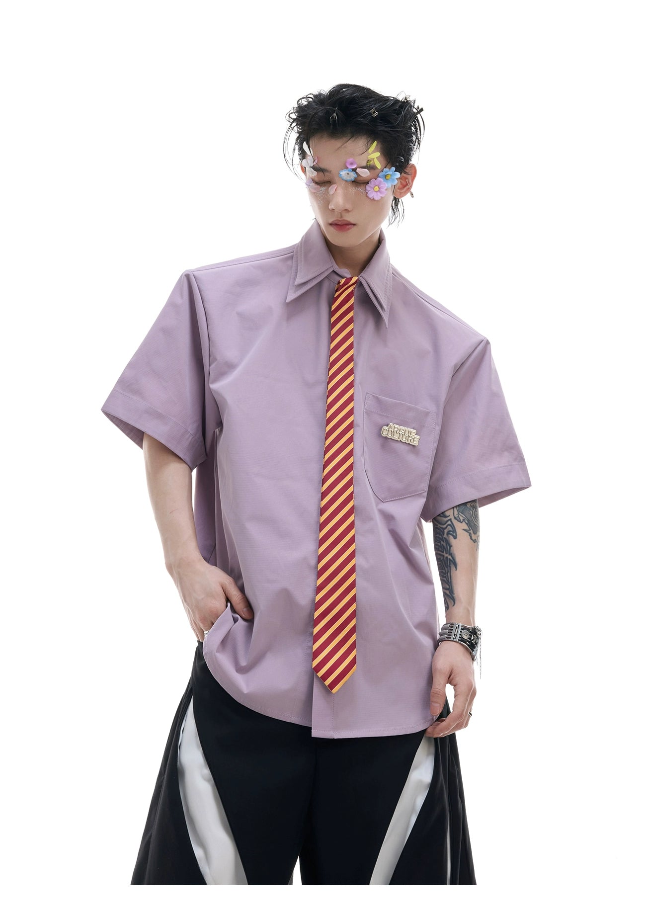 White Short Sleeve Shirt With Tie