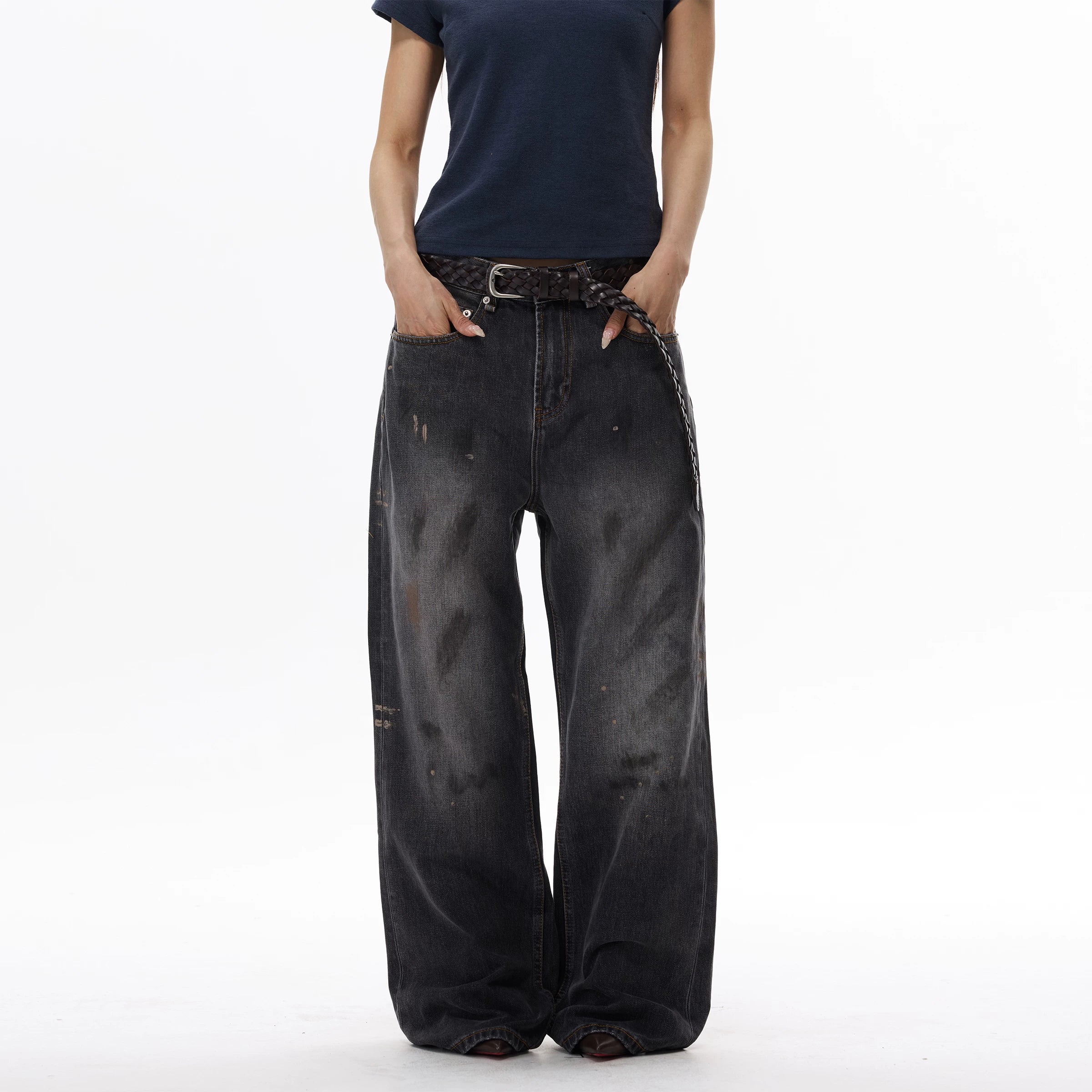 Coal Wash Balloon Distress Jeans