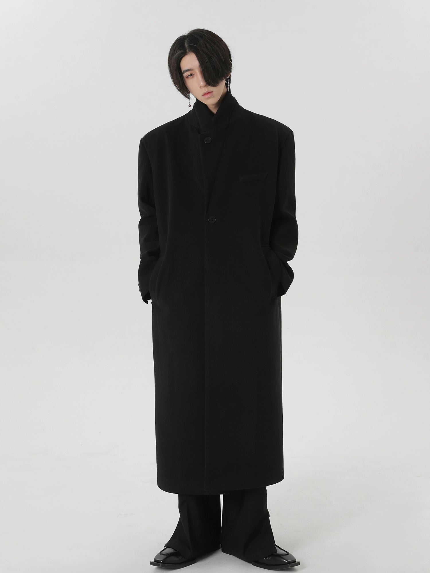 Single-Breasted Black Long Overcoat