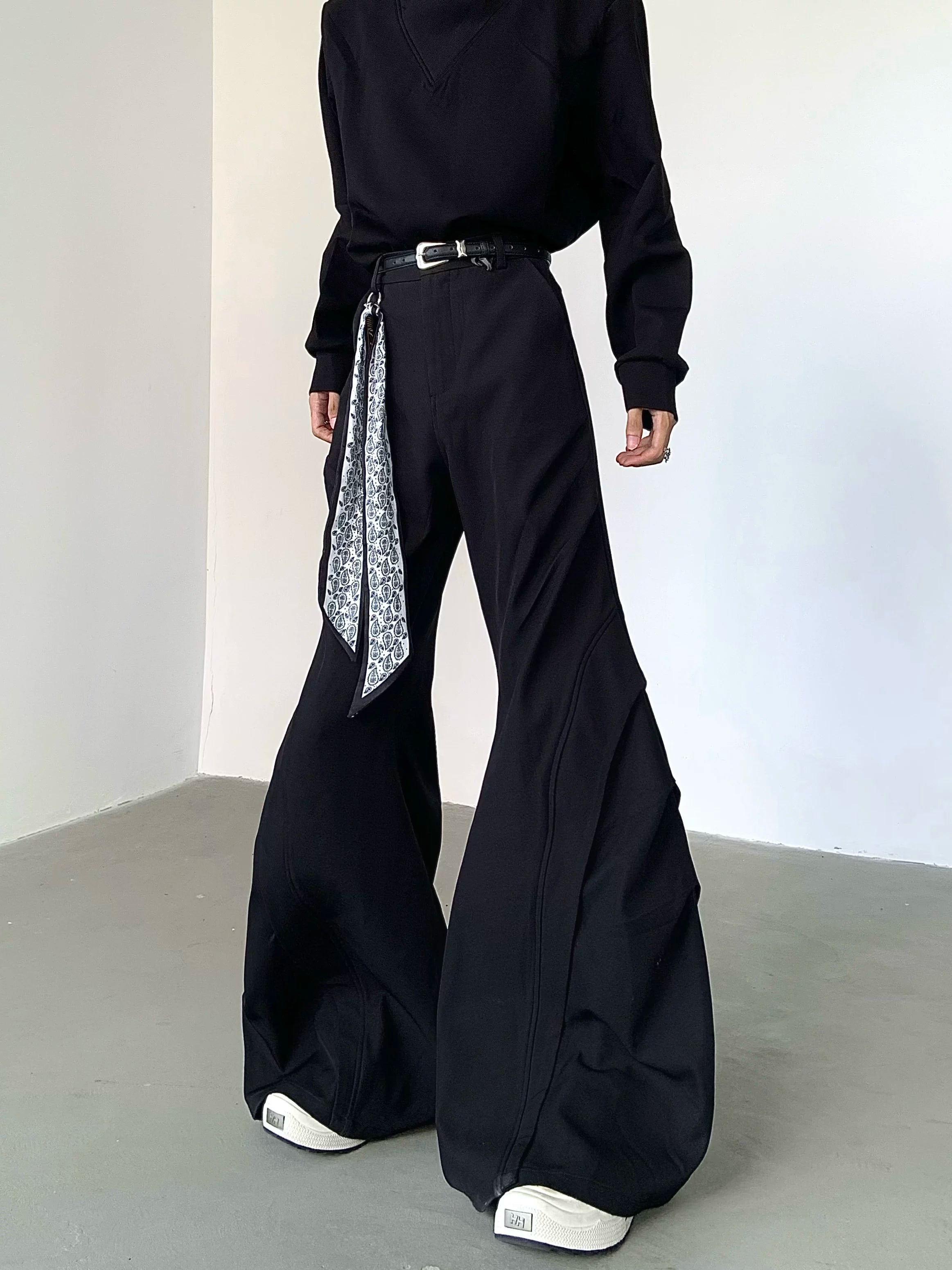 Sculpted Eclipse Flare Trousers