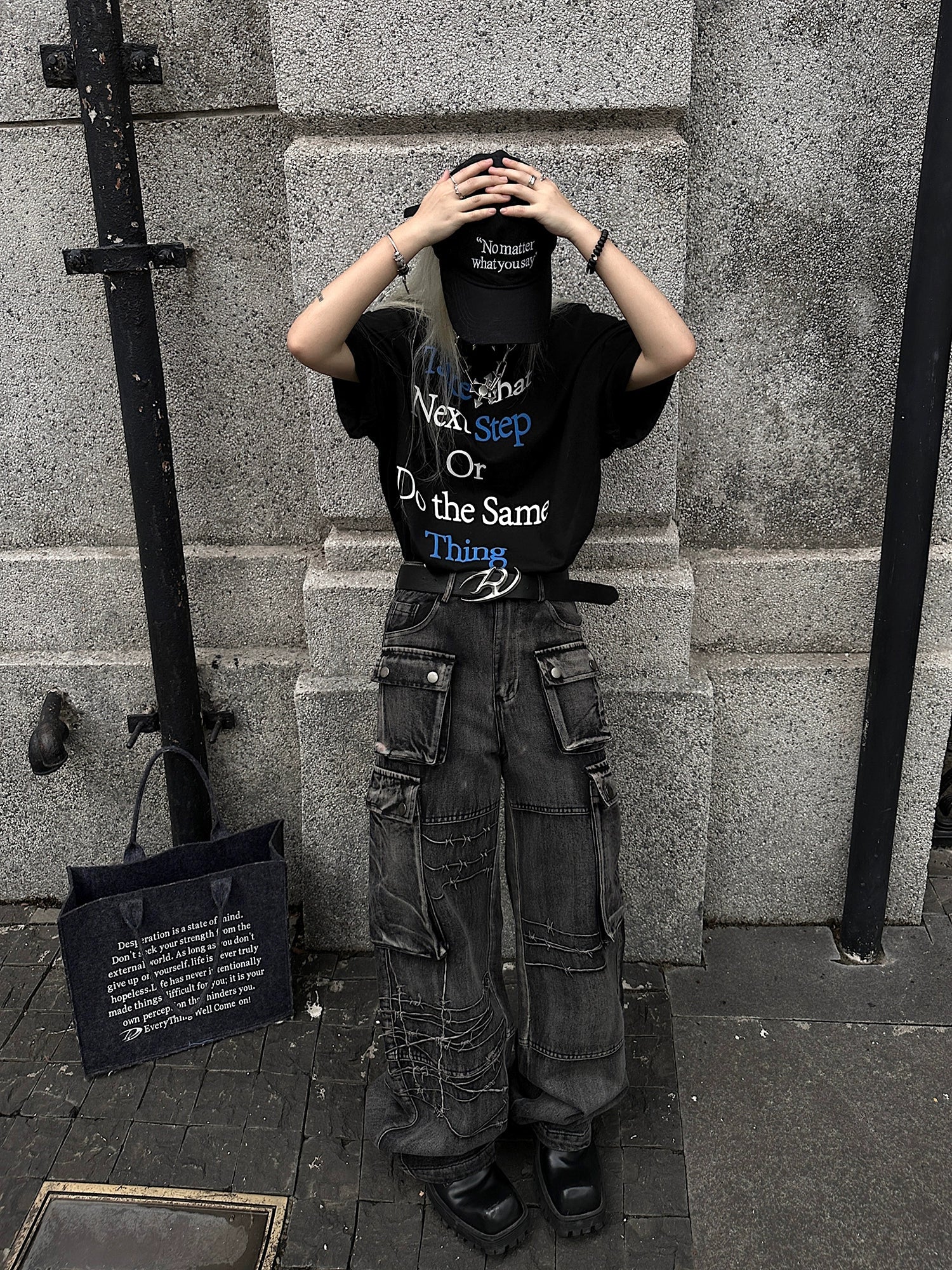 Men's Embroidered Multi-Pocket Washed Wide-Leg Jeans