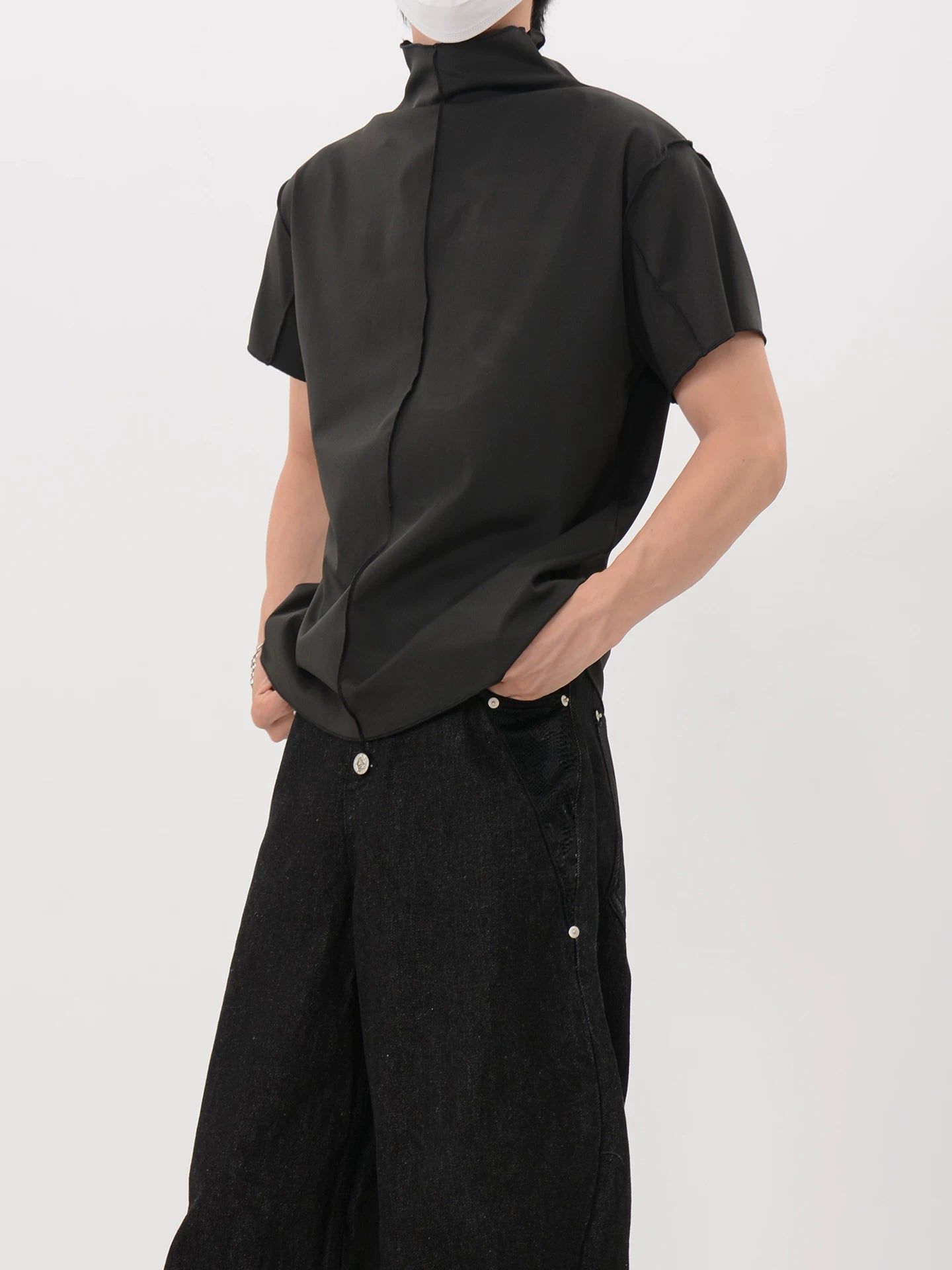 Back Seam Mock Neck Shirt