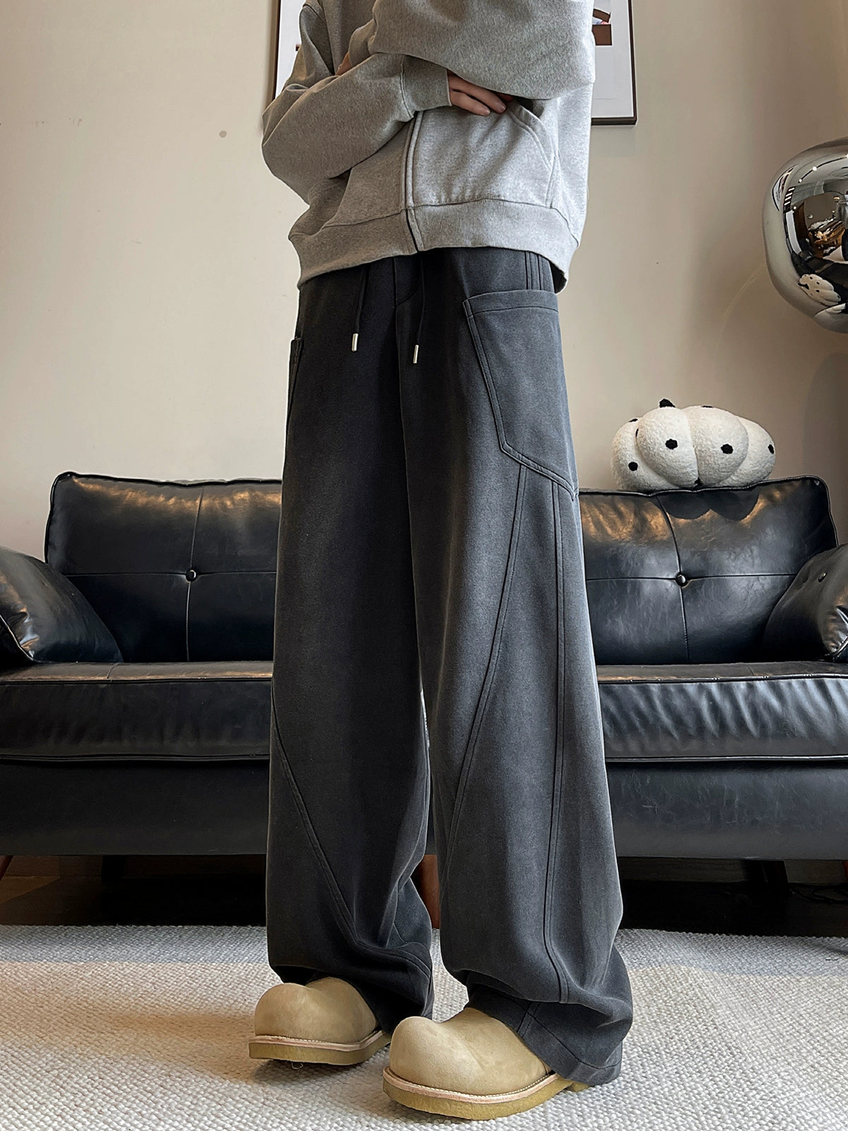 Wide-Leg Black Drawstring Sweatpants with Large Pockets