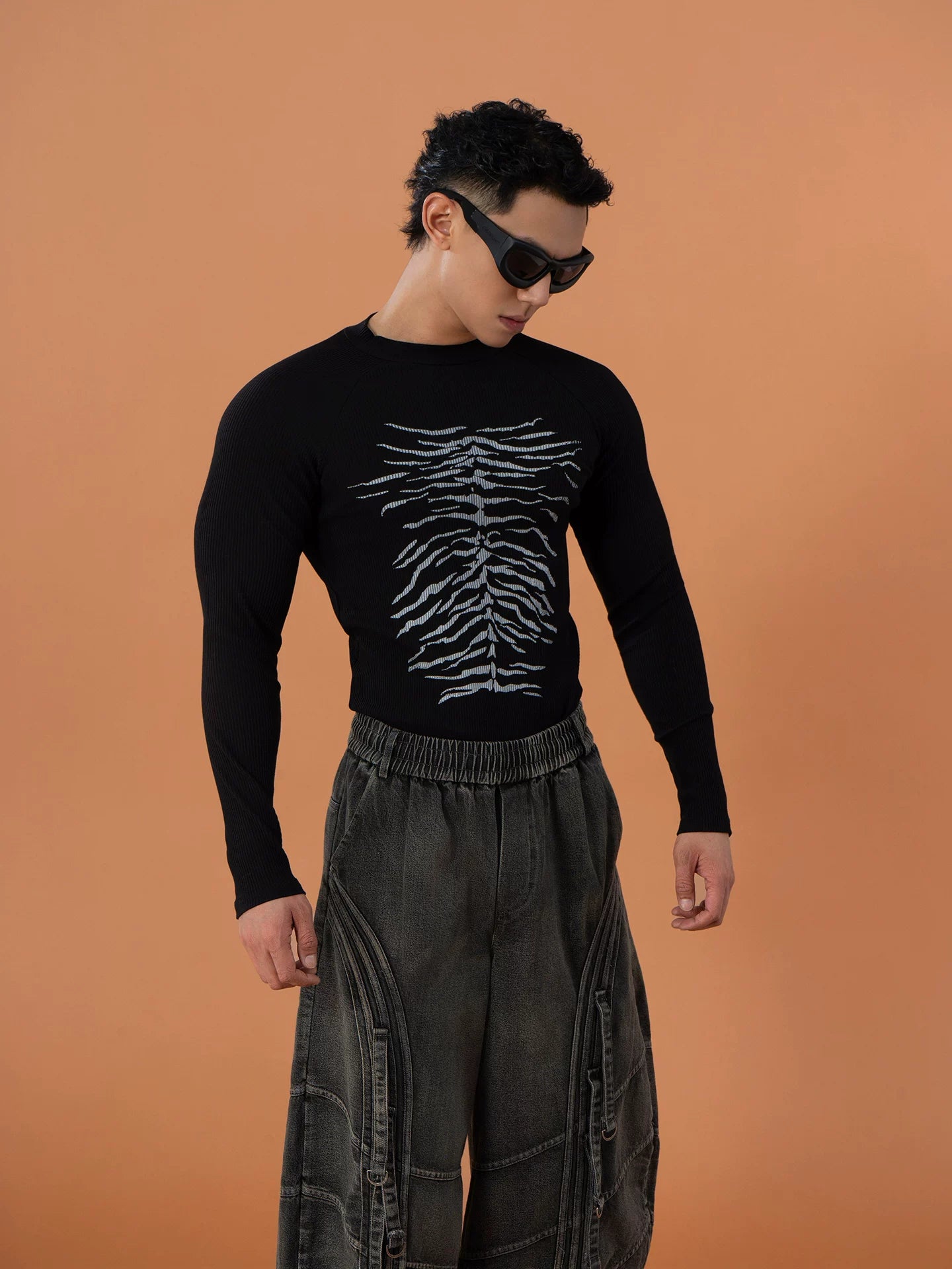 Echo Spine Ribbed Graphic Knit Top