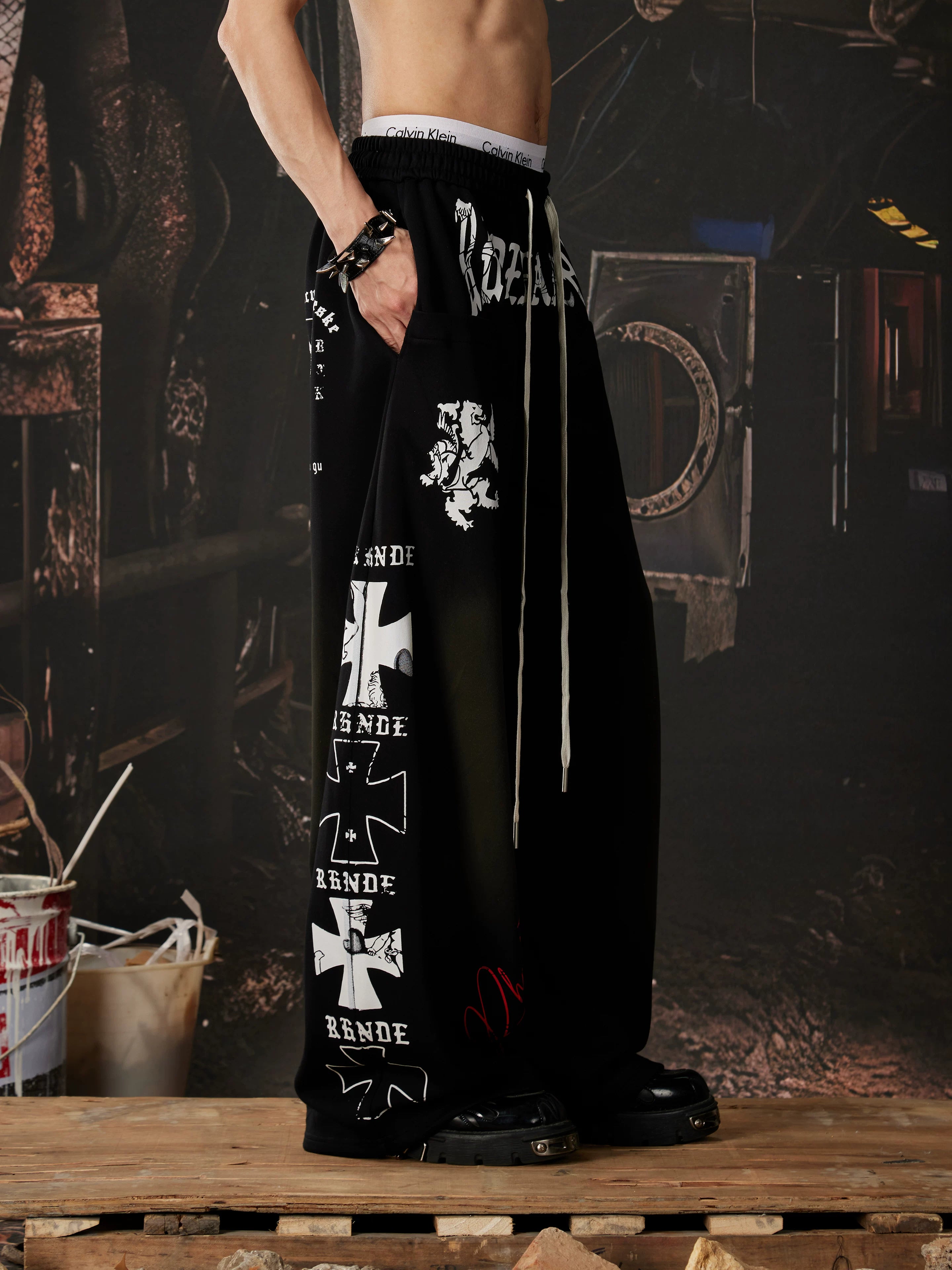Lioncrest Manifesto Streetwide Sweatpants