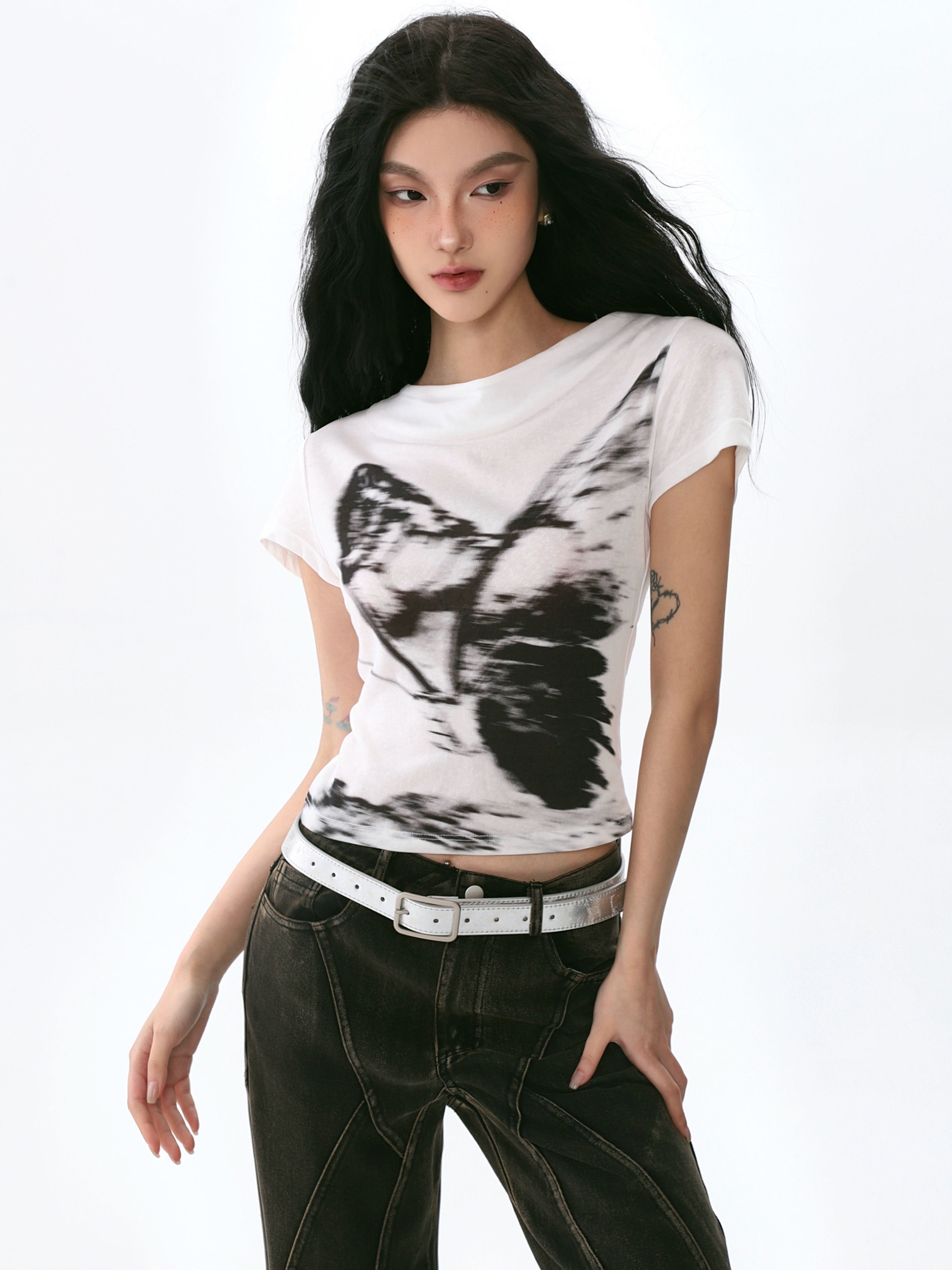 나비 프린트 반팔 티셔츠