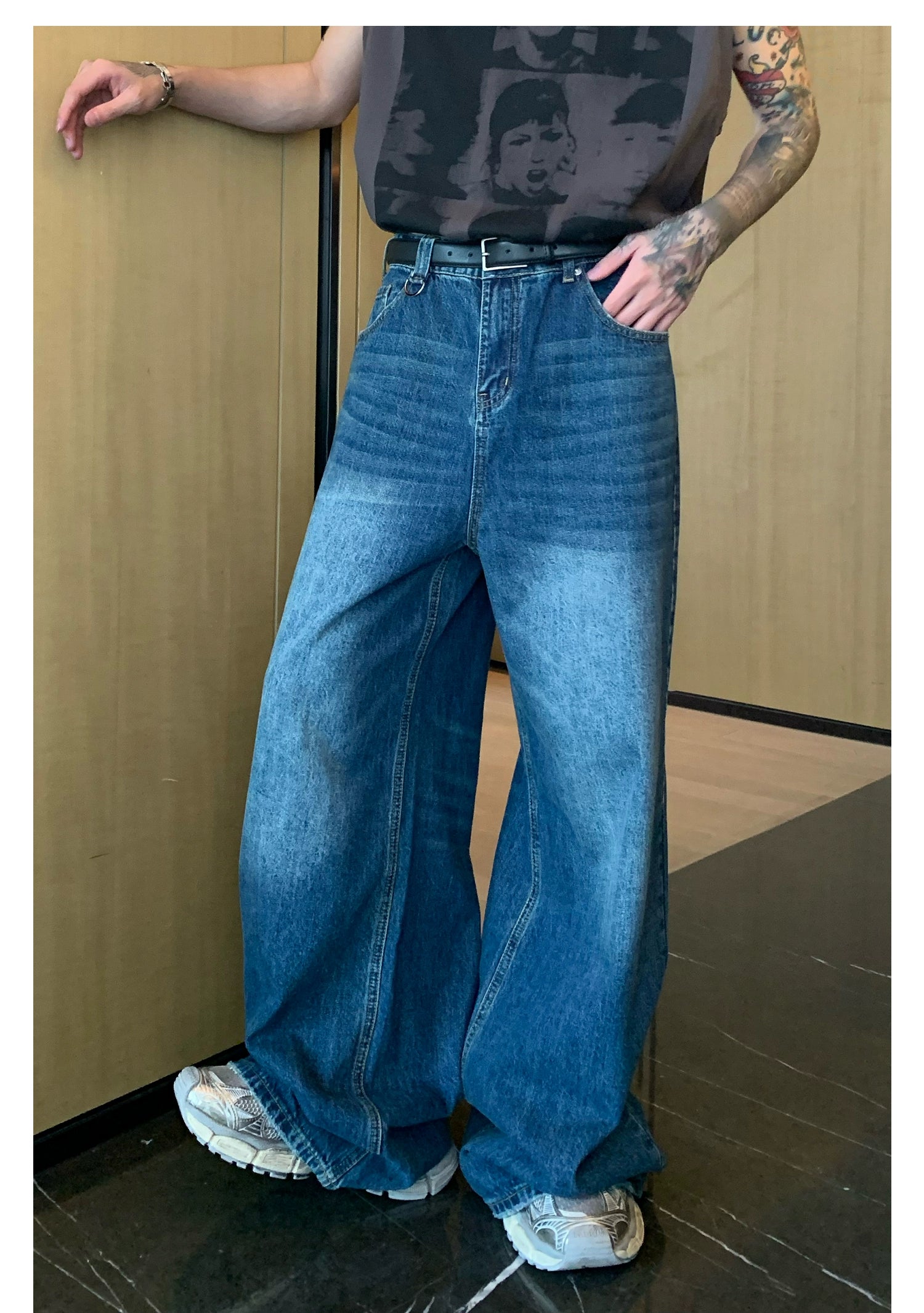 Straight-Wide-Leg Wash Jeans