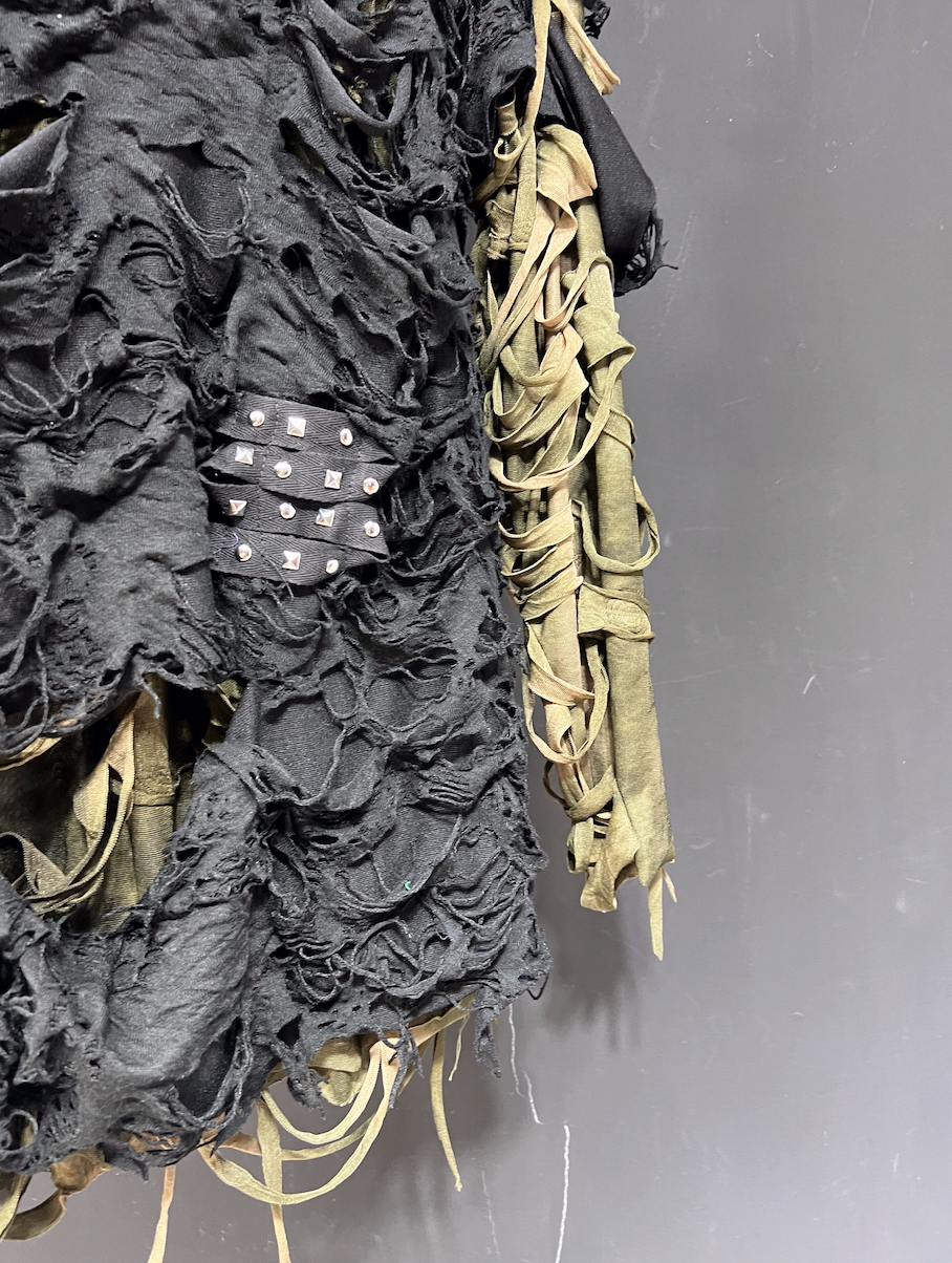 Ruinforge Layered Shred Battlefield Top