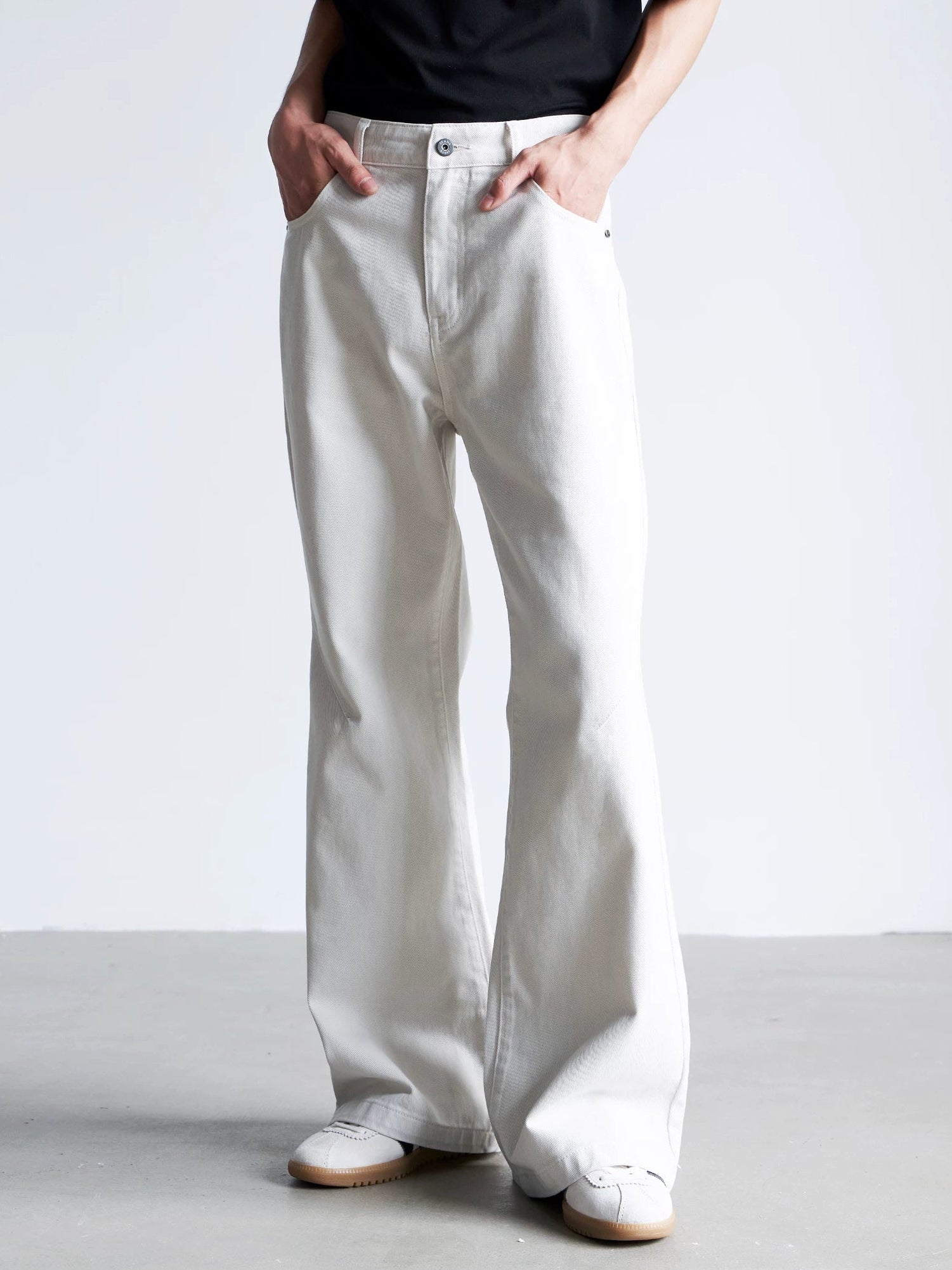 Ivory Coastline Wide Barrel Jeans