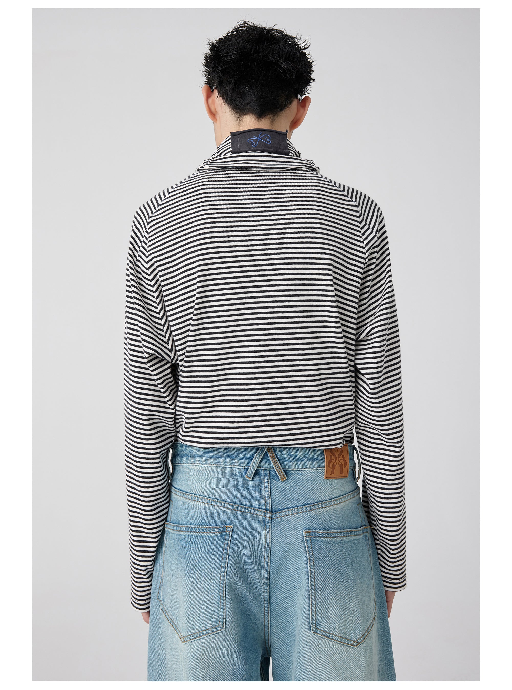 스트라이프 타이넥 롱슬리브 탑