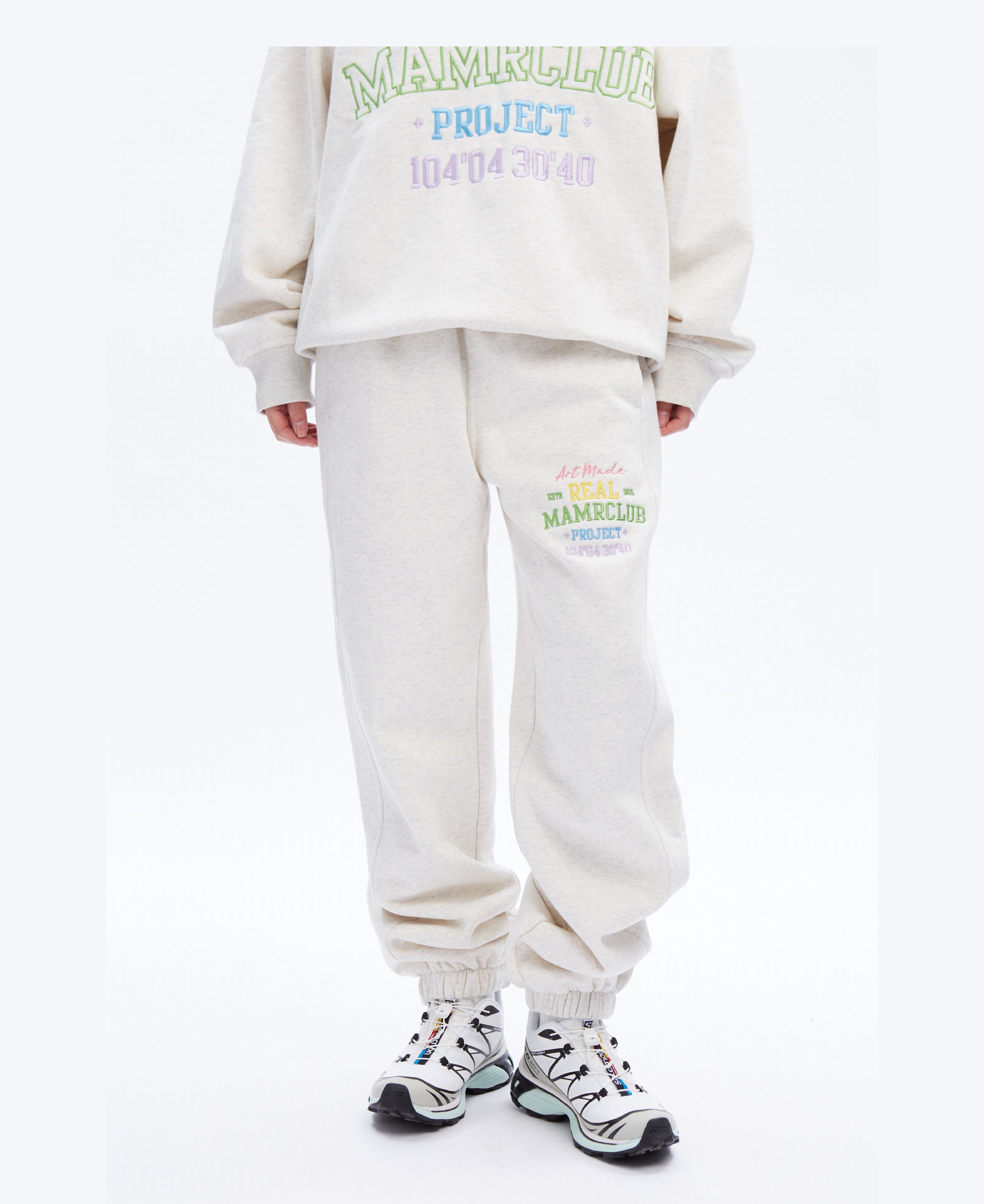 Juego de ropa deportiva redonda
