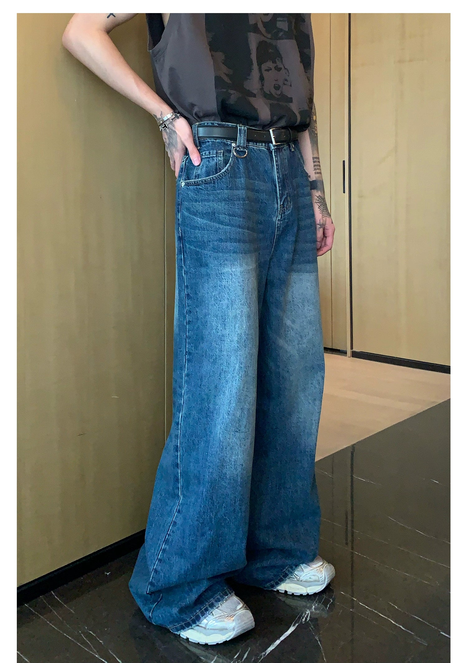 Straight-Wide-Leg Wash Jeans
